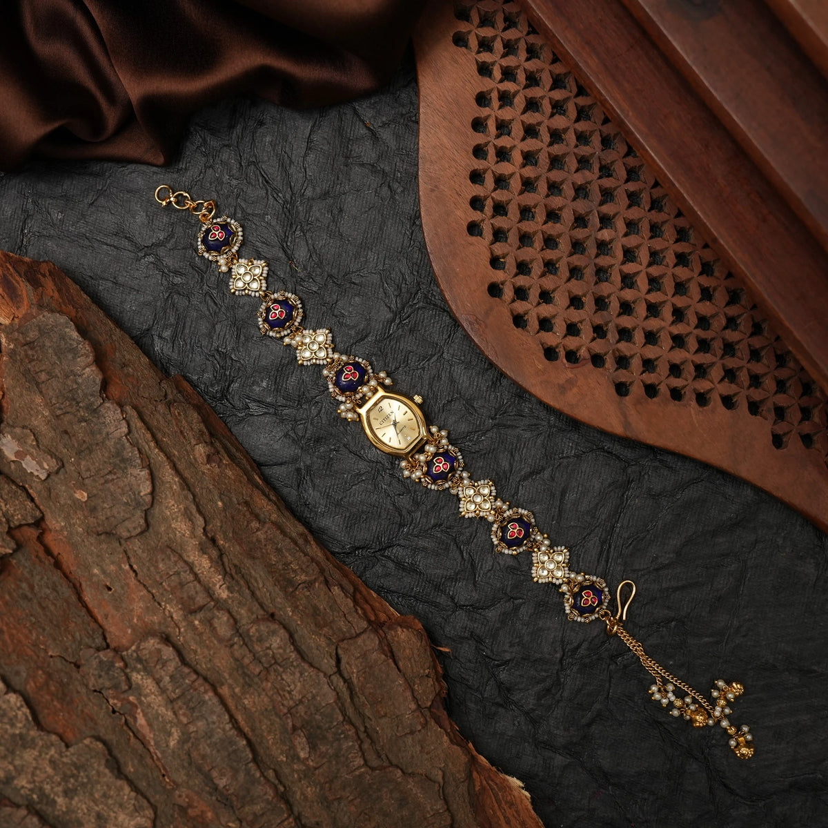 Aadhira Polki Watch