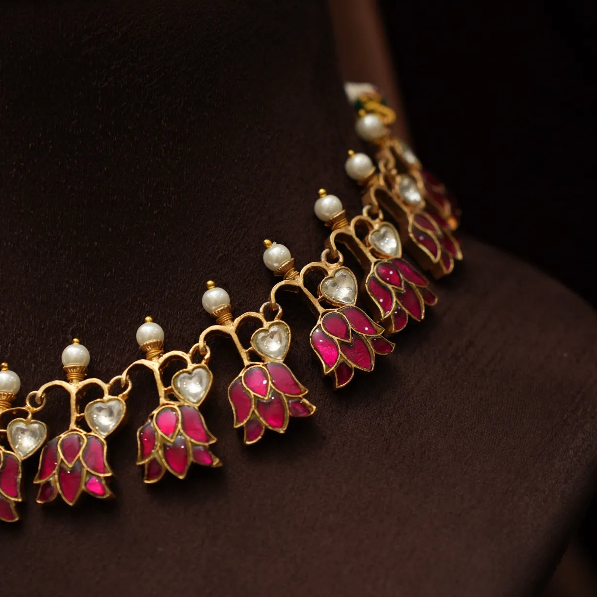Aahana Polki Choker - Red