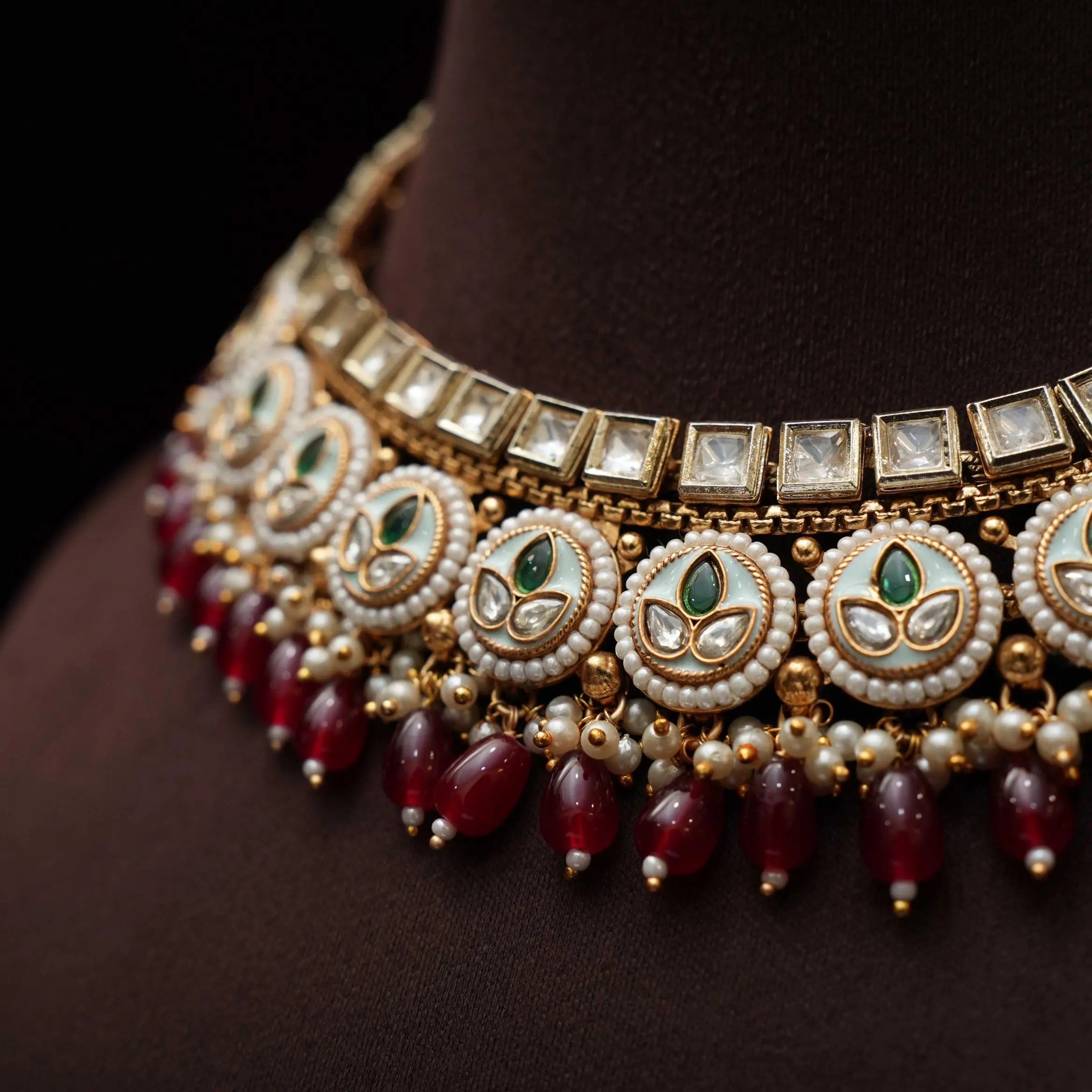 Aamani Kundan Necklace - Red