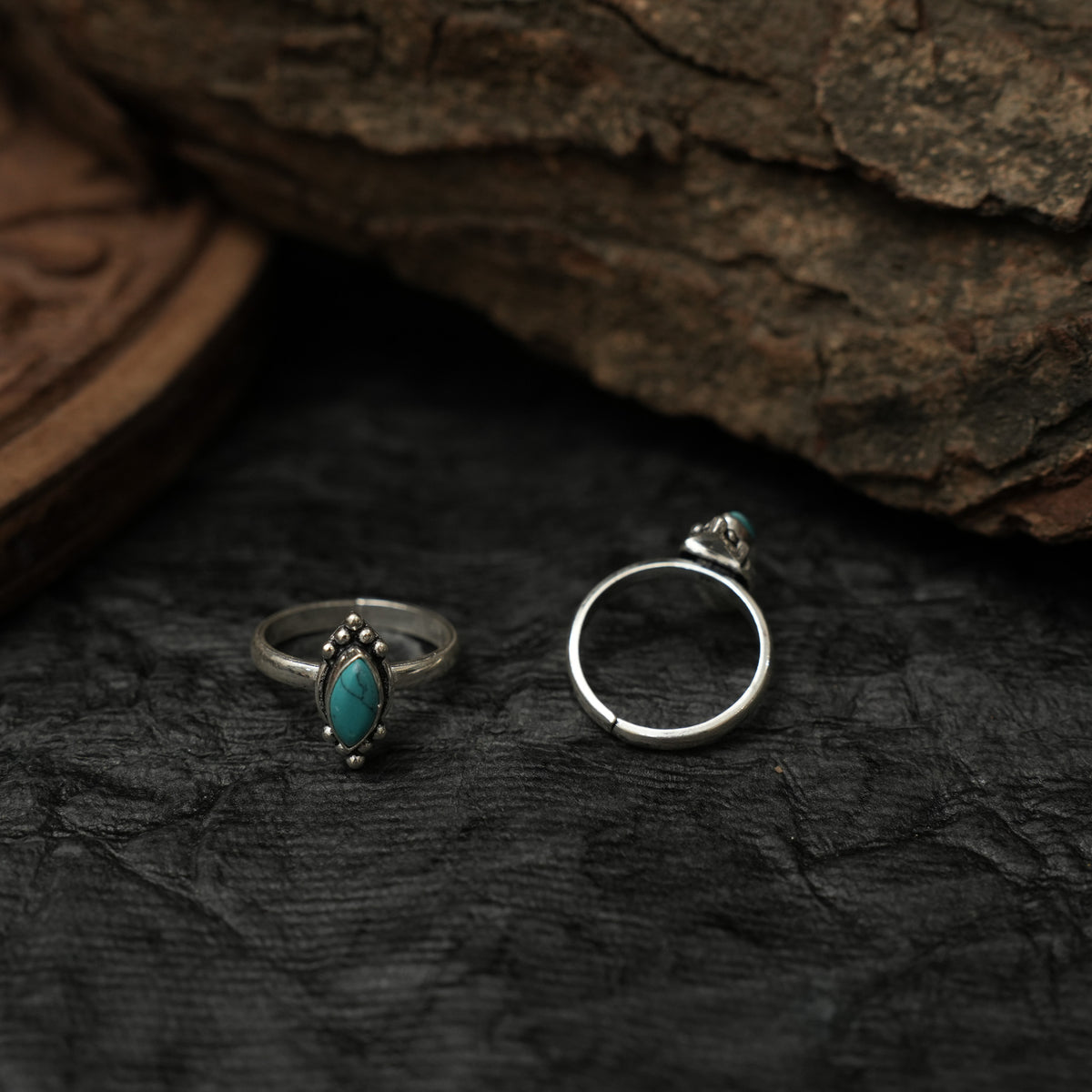 Aaratrika Silver Toe Ring - Turquoise