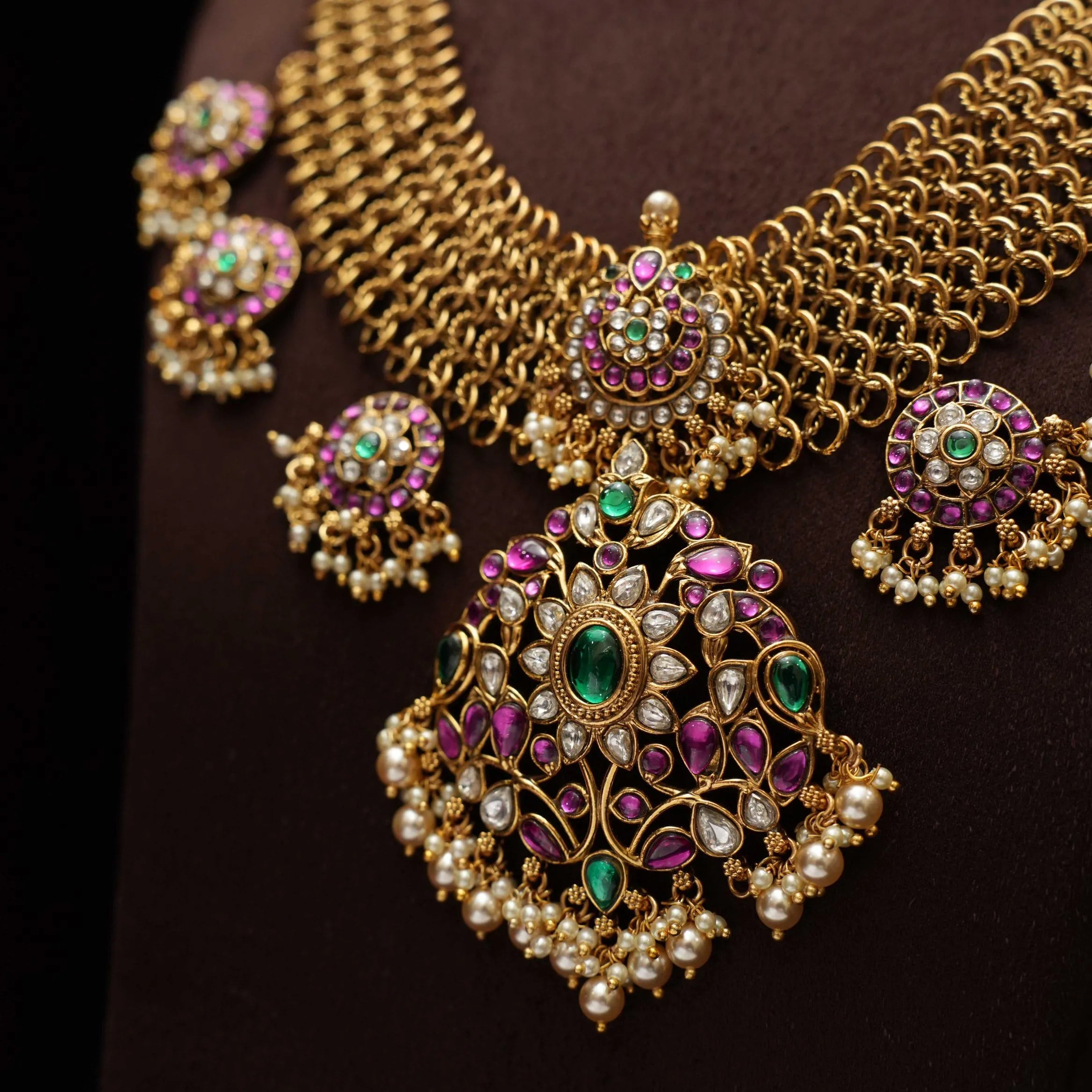 Aarjav Antique Necklace