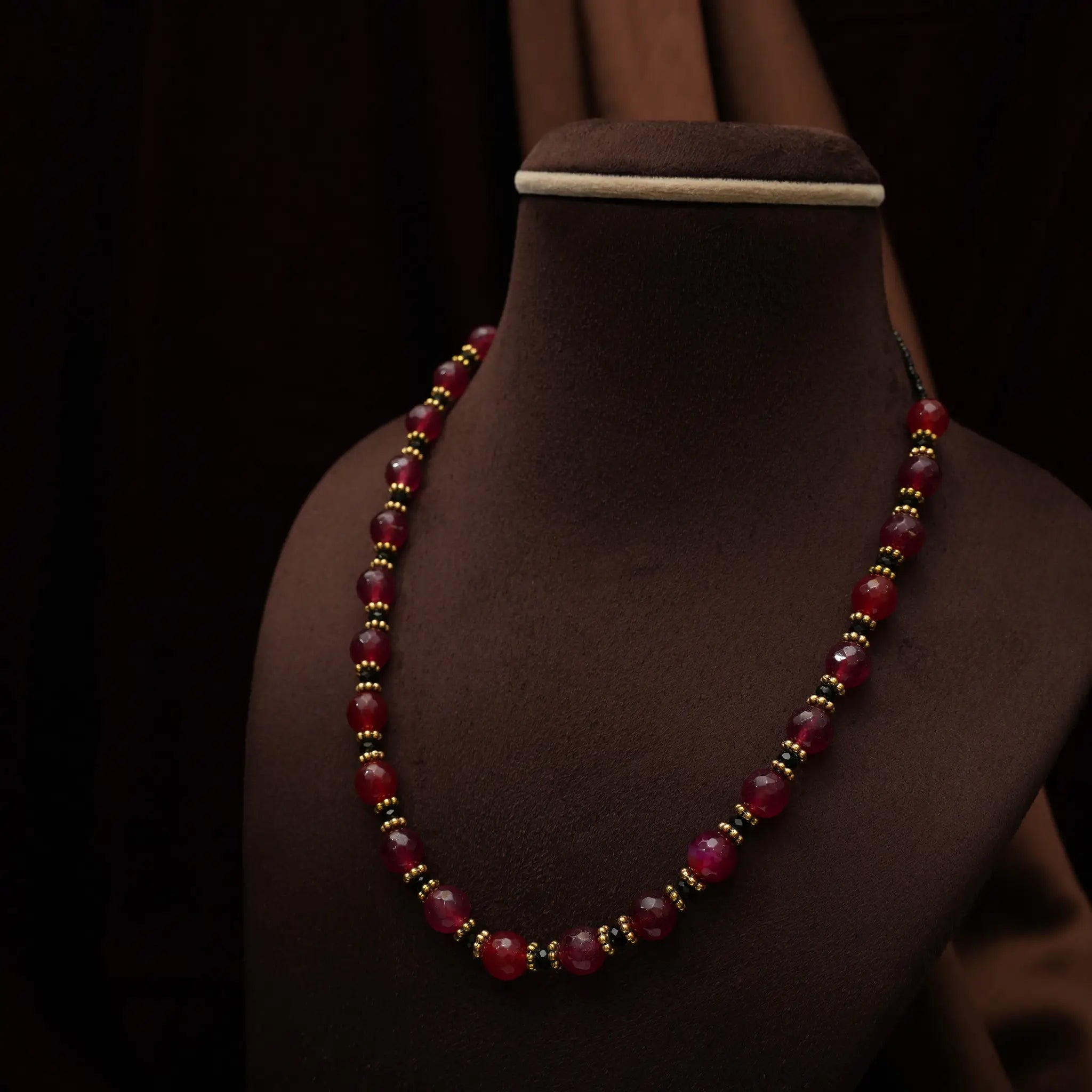 Aarti Beaded Necklace - Red