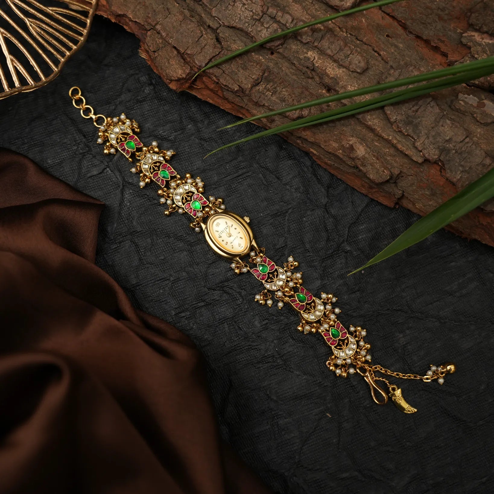 Akrura Polki Watch