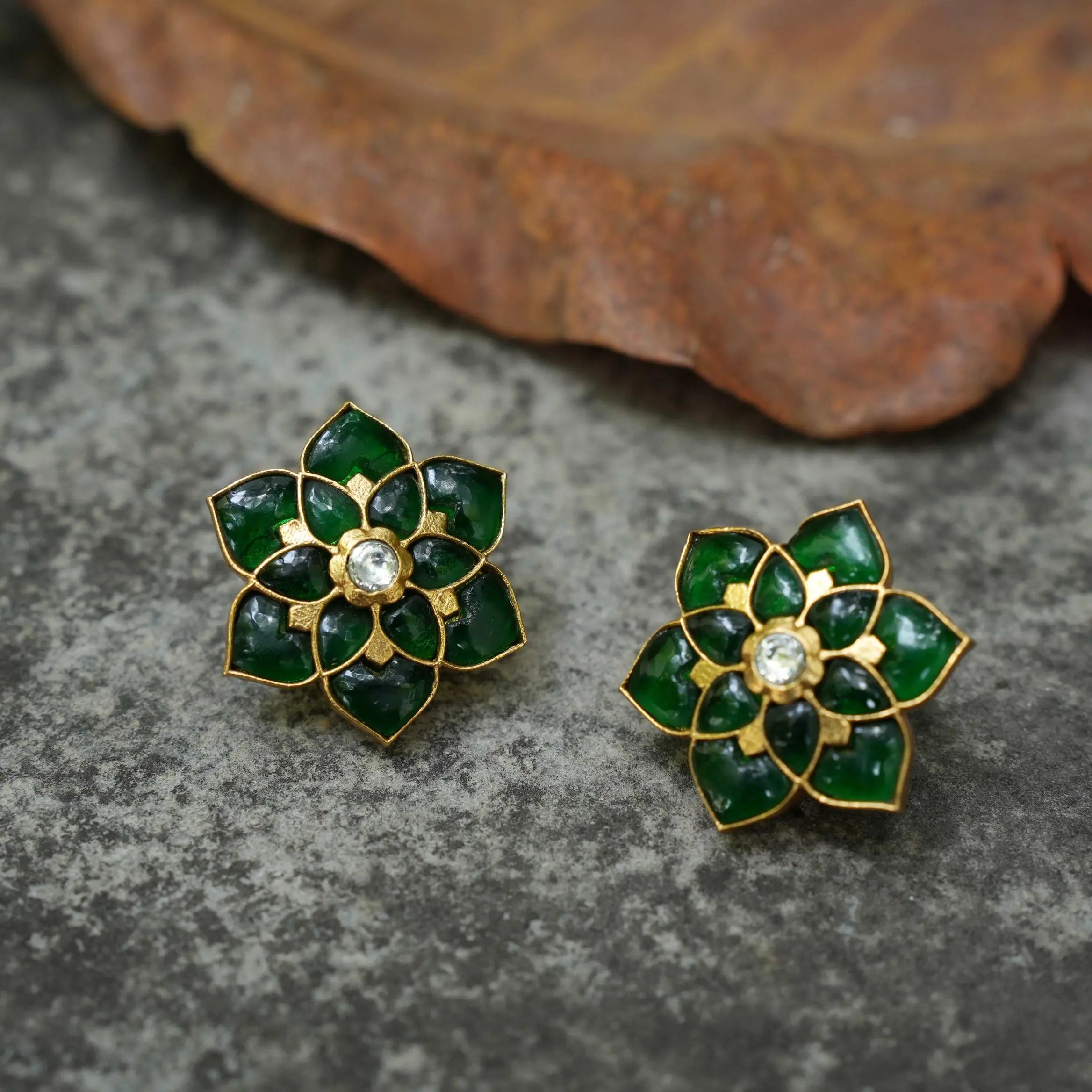 Akruti Polki Ear Stud -Dark Green
