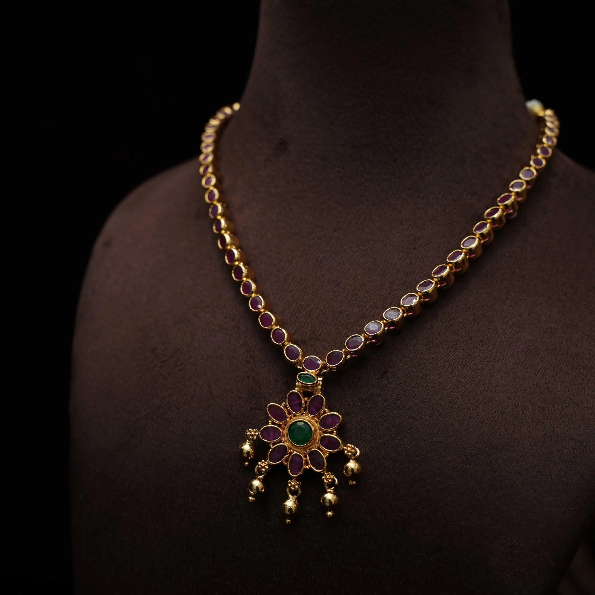 Akshvi Silver Reversible Necklace