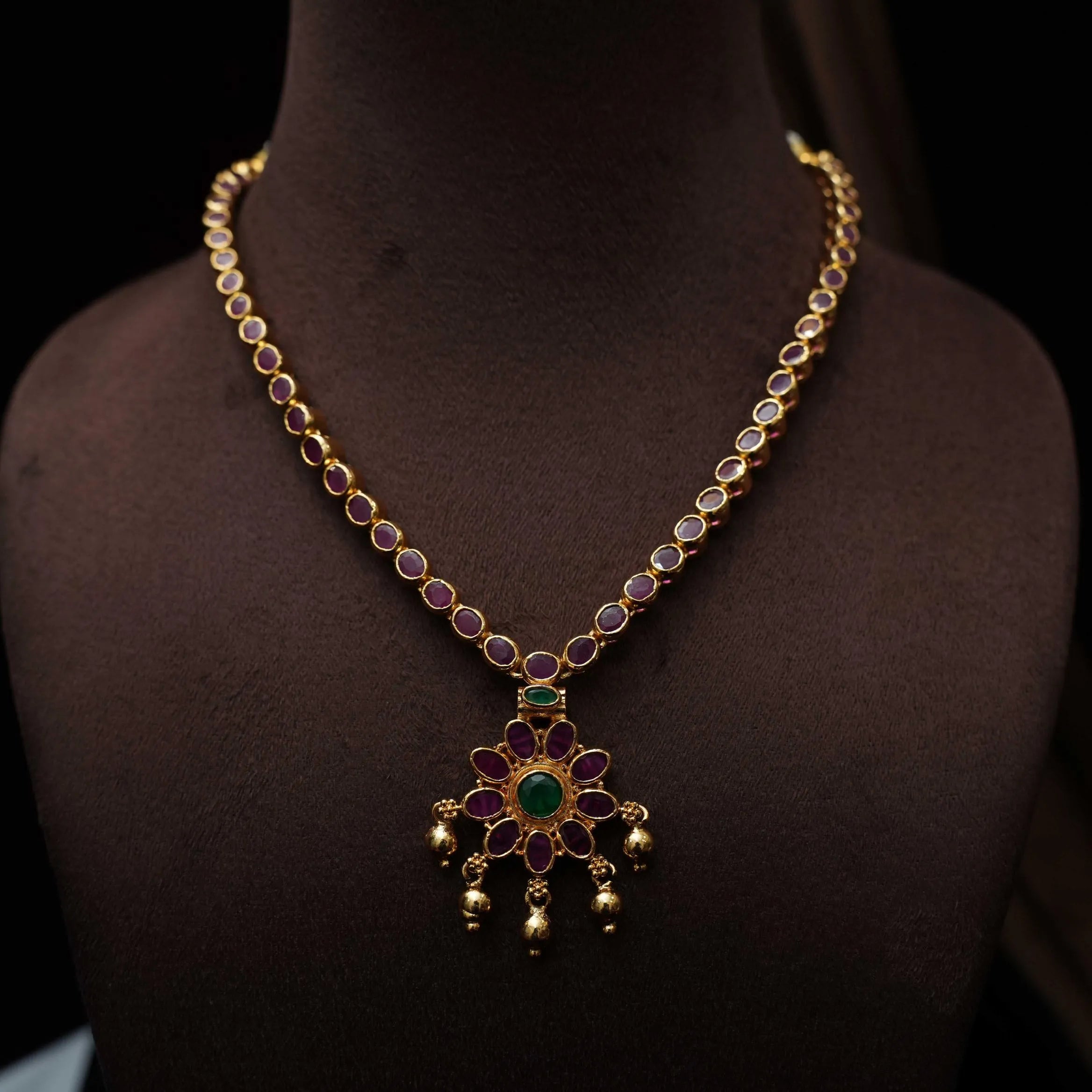 Akshvi Silver Reversible Necklace