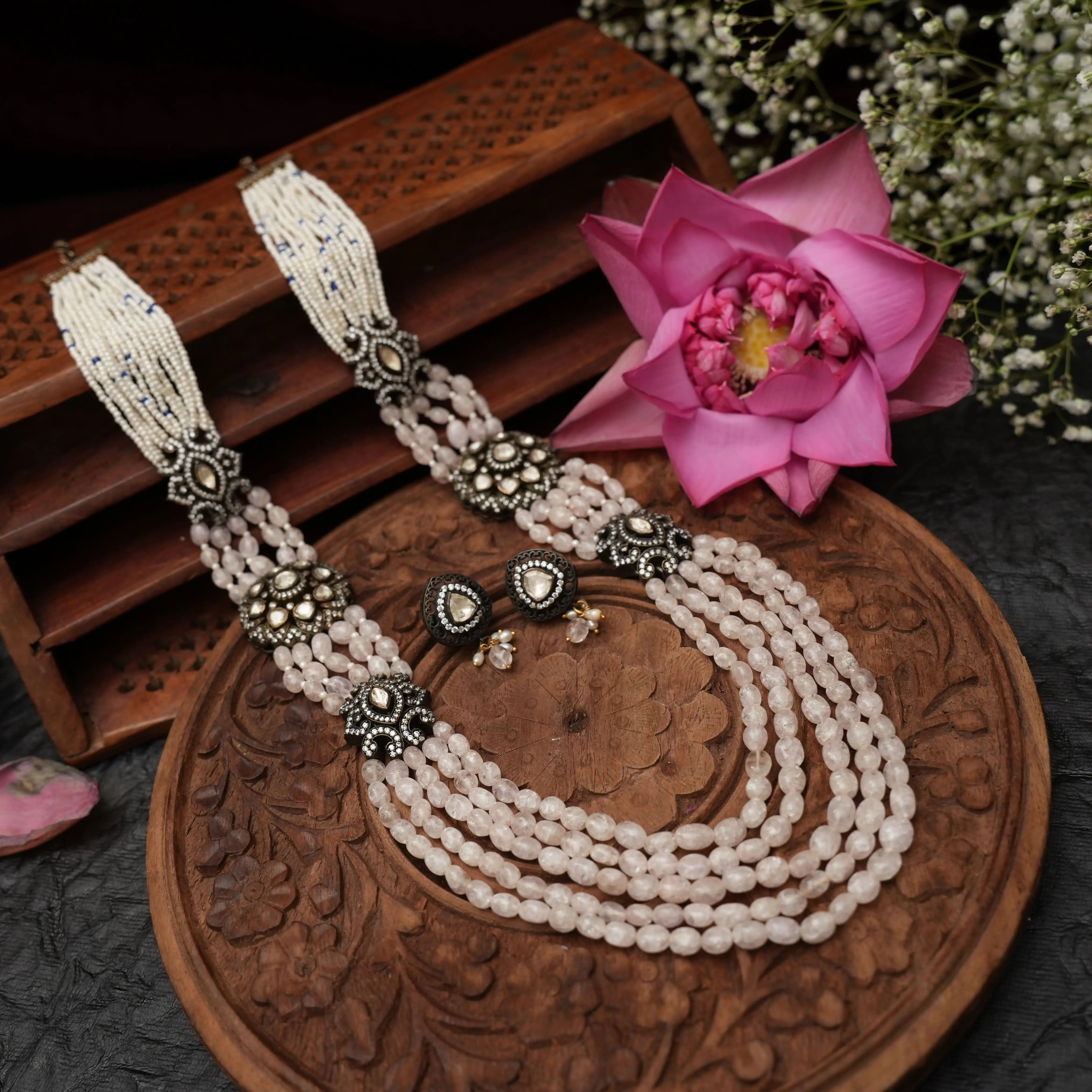 Amyra Silver Beaded Necklace