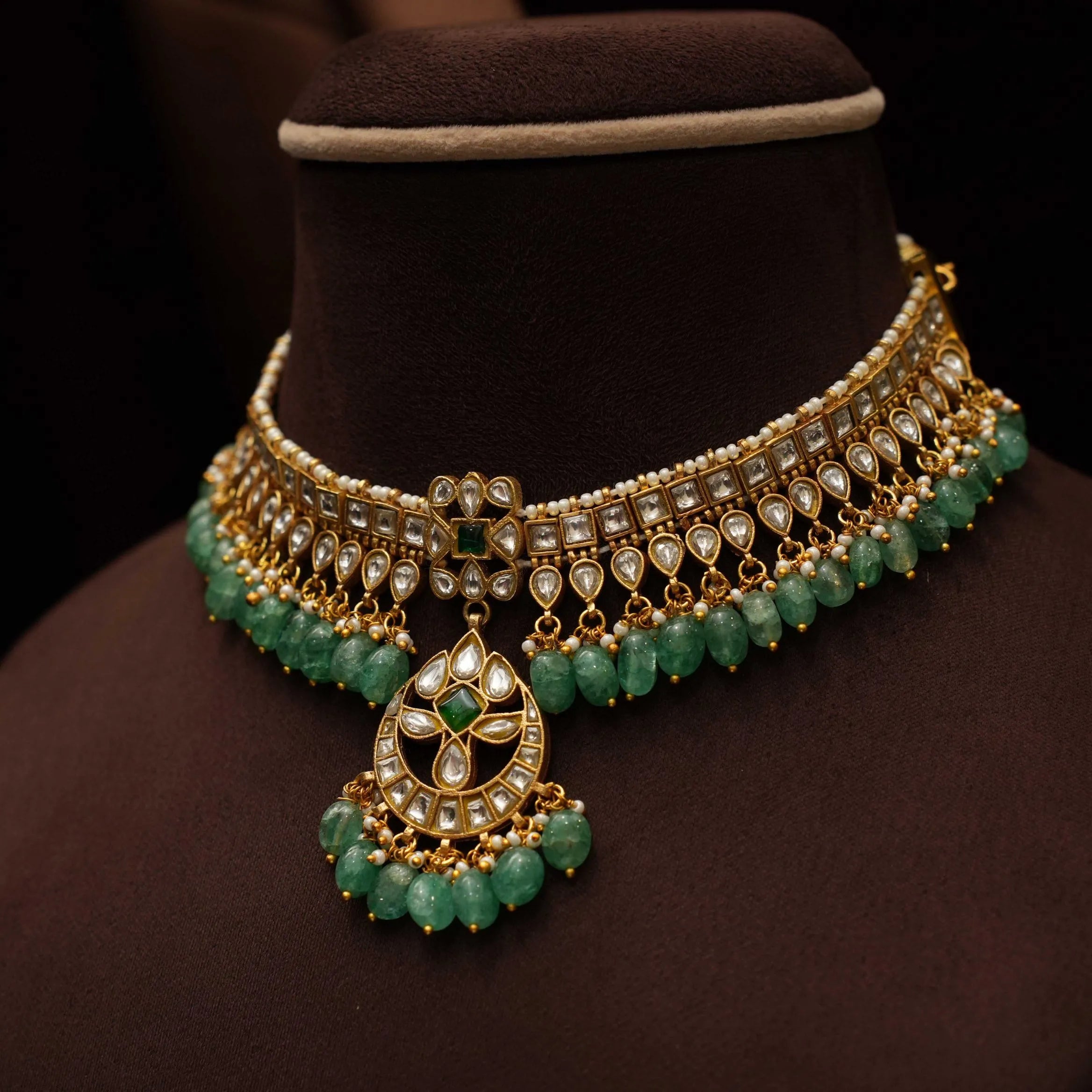 Ananta Polki Choker - White