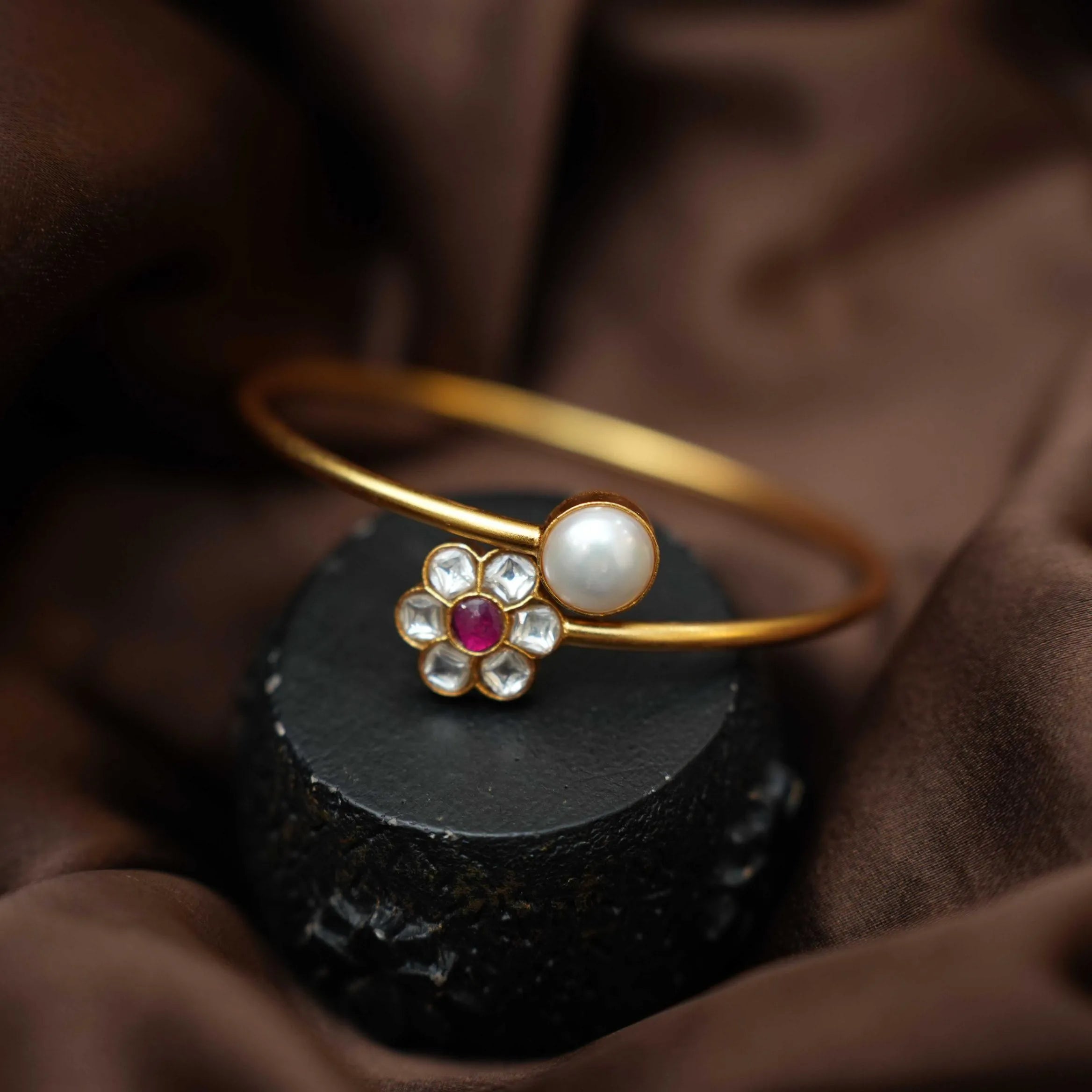 Anshi Silver Kada Bangle