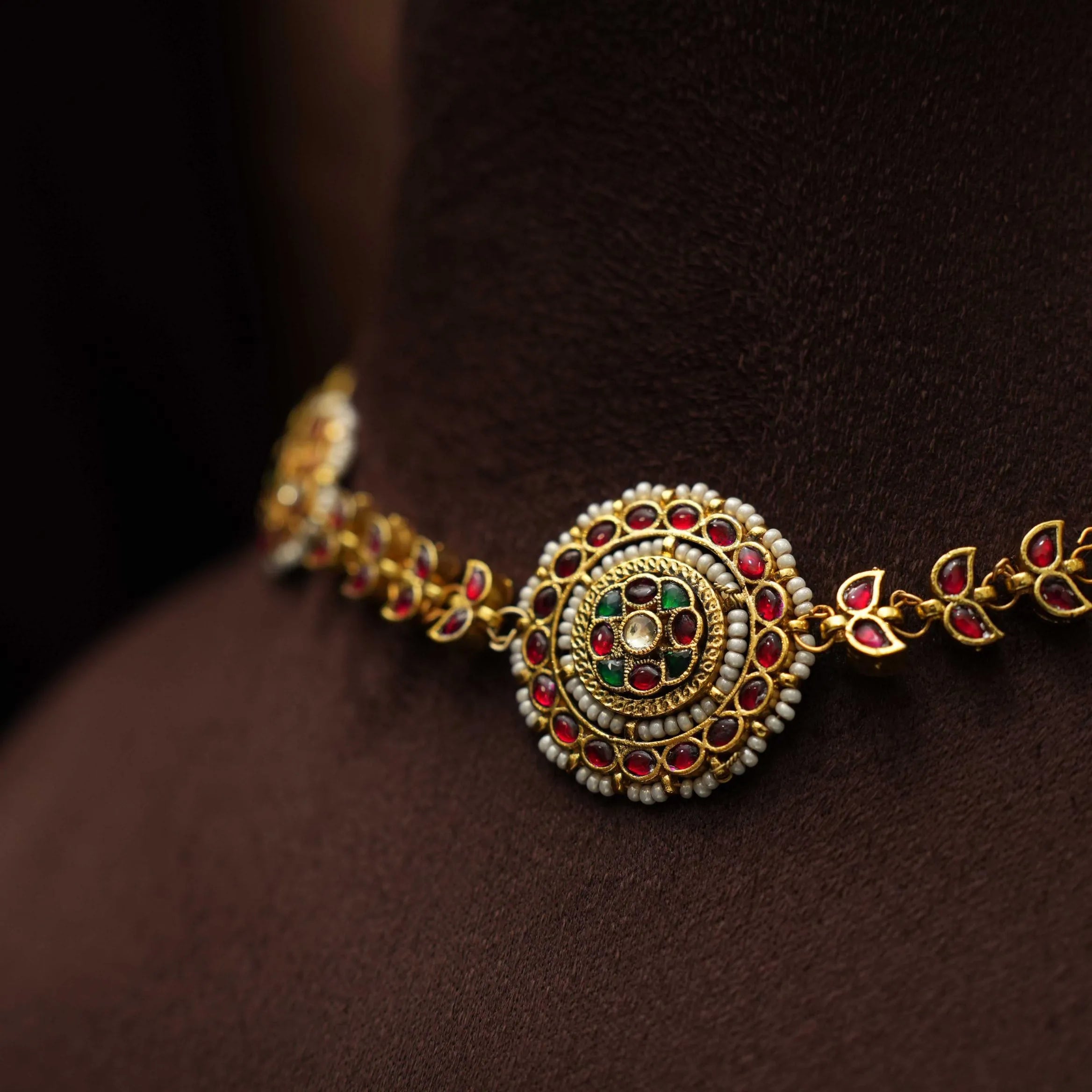 Apeshka Polki Choker - Beryl