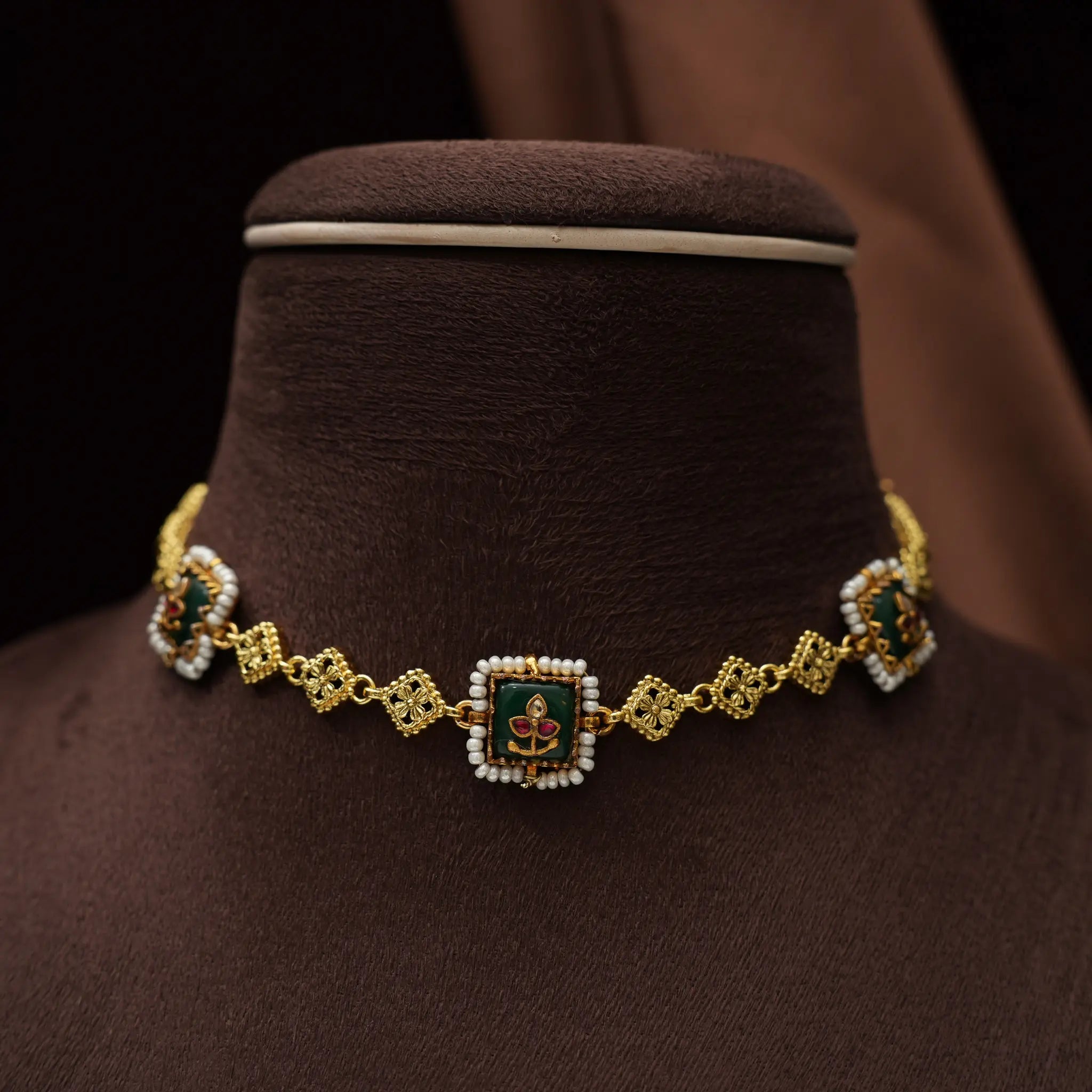 Apeshka Polki Choker - Jahnavi