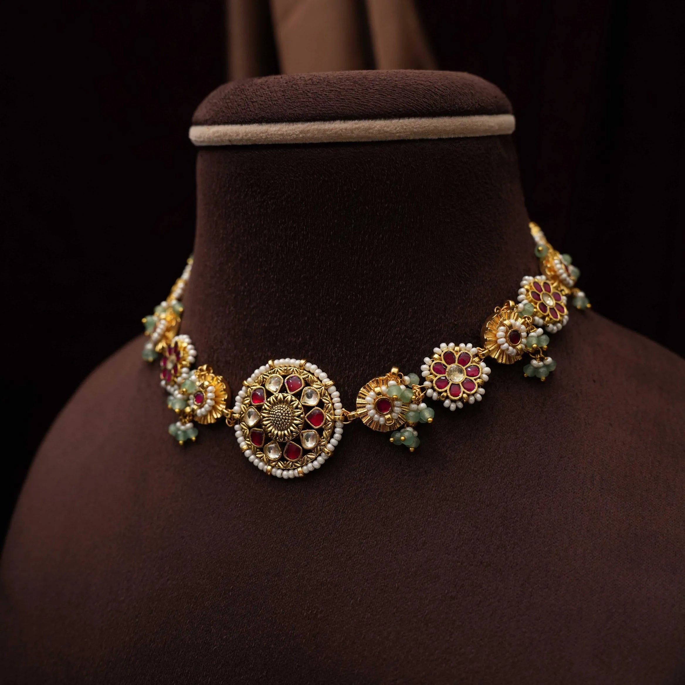 Apeshka Polki Choker - Liya