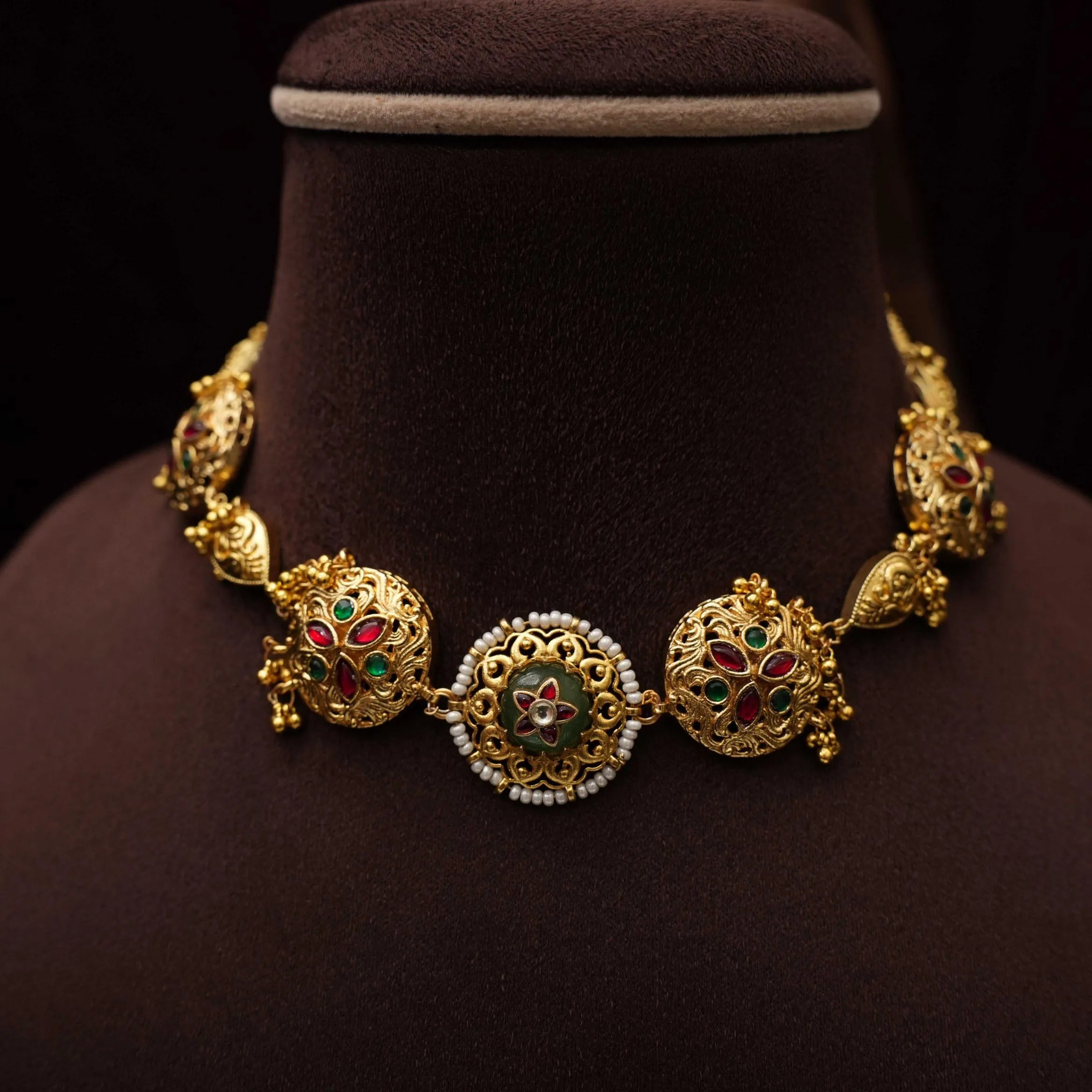 Apeshka Polki Choker - Tiya