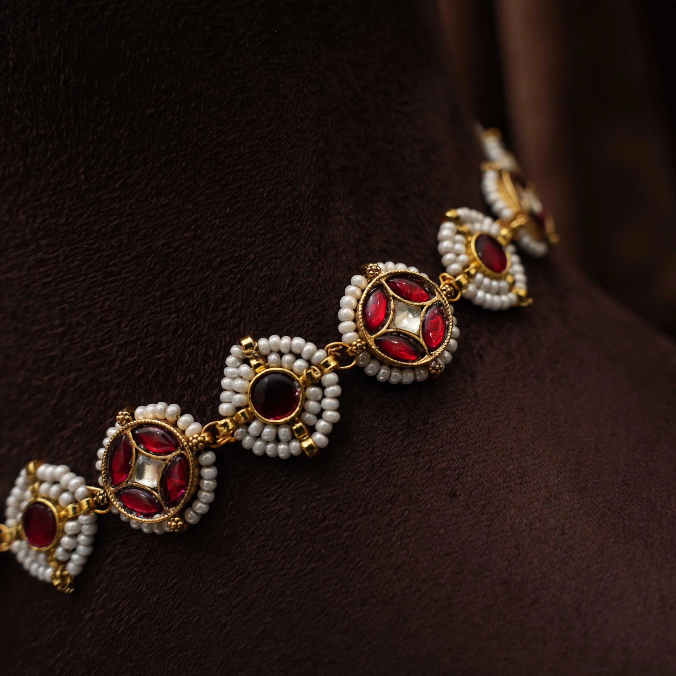 Apeshka Polki Choker - Zara