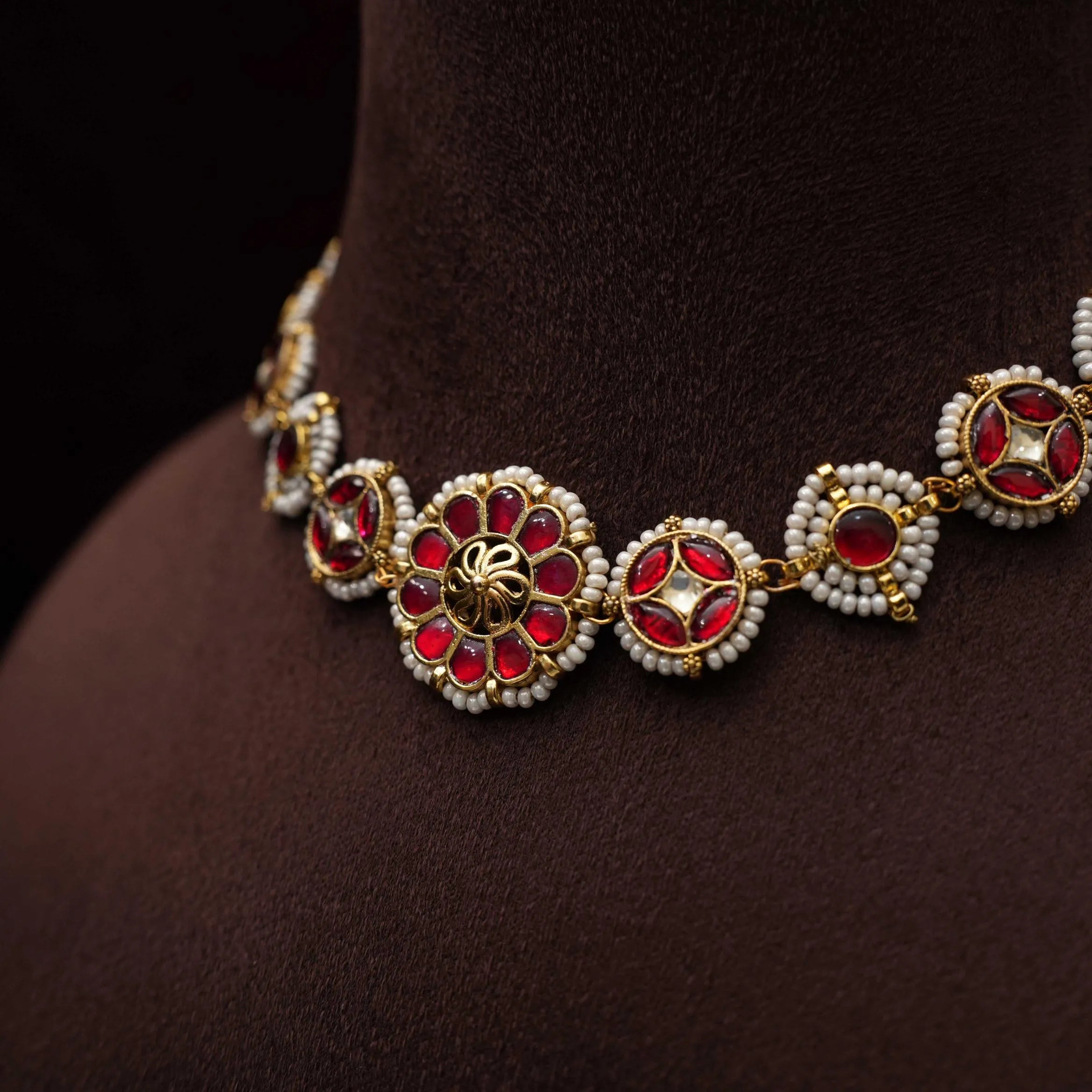 Apeshka Polki Choker - Zara