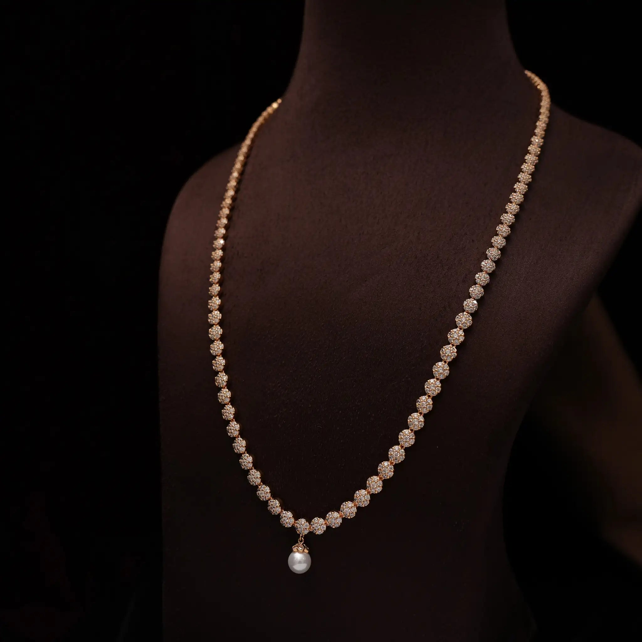 Arna Zircon Necklace