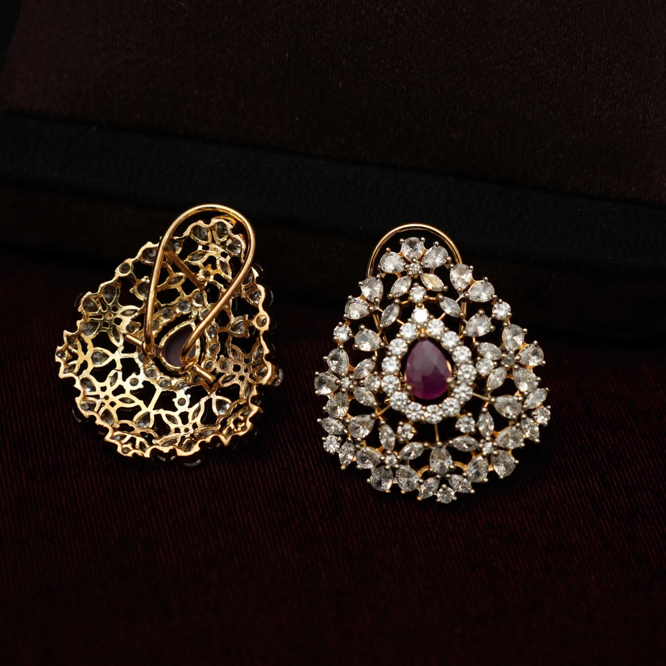 Arni Zircon Ear Stud