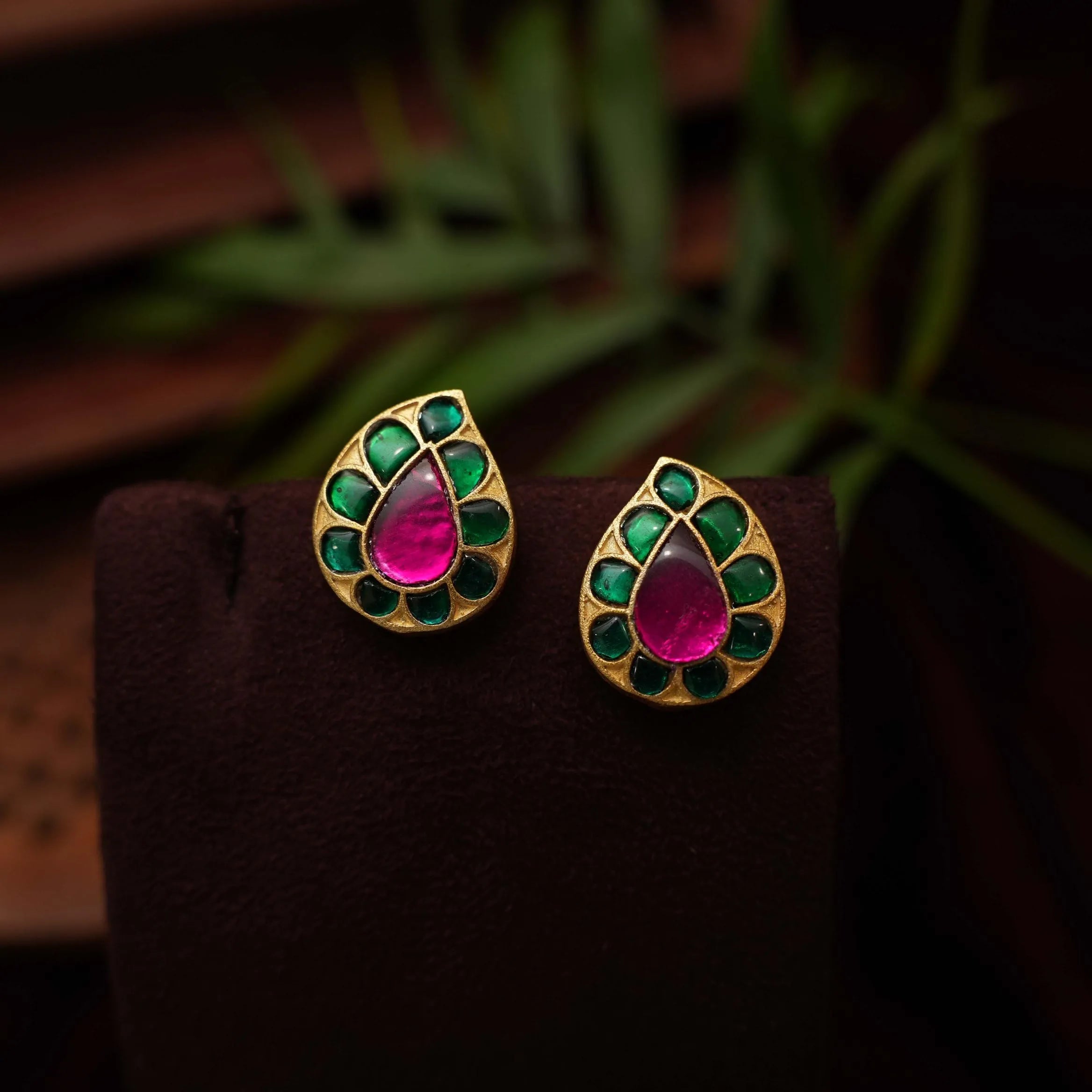 Arsh Silver Ear Stud - Green