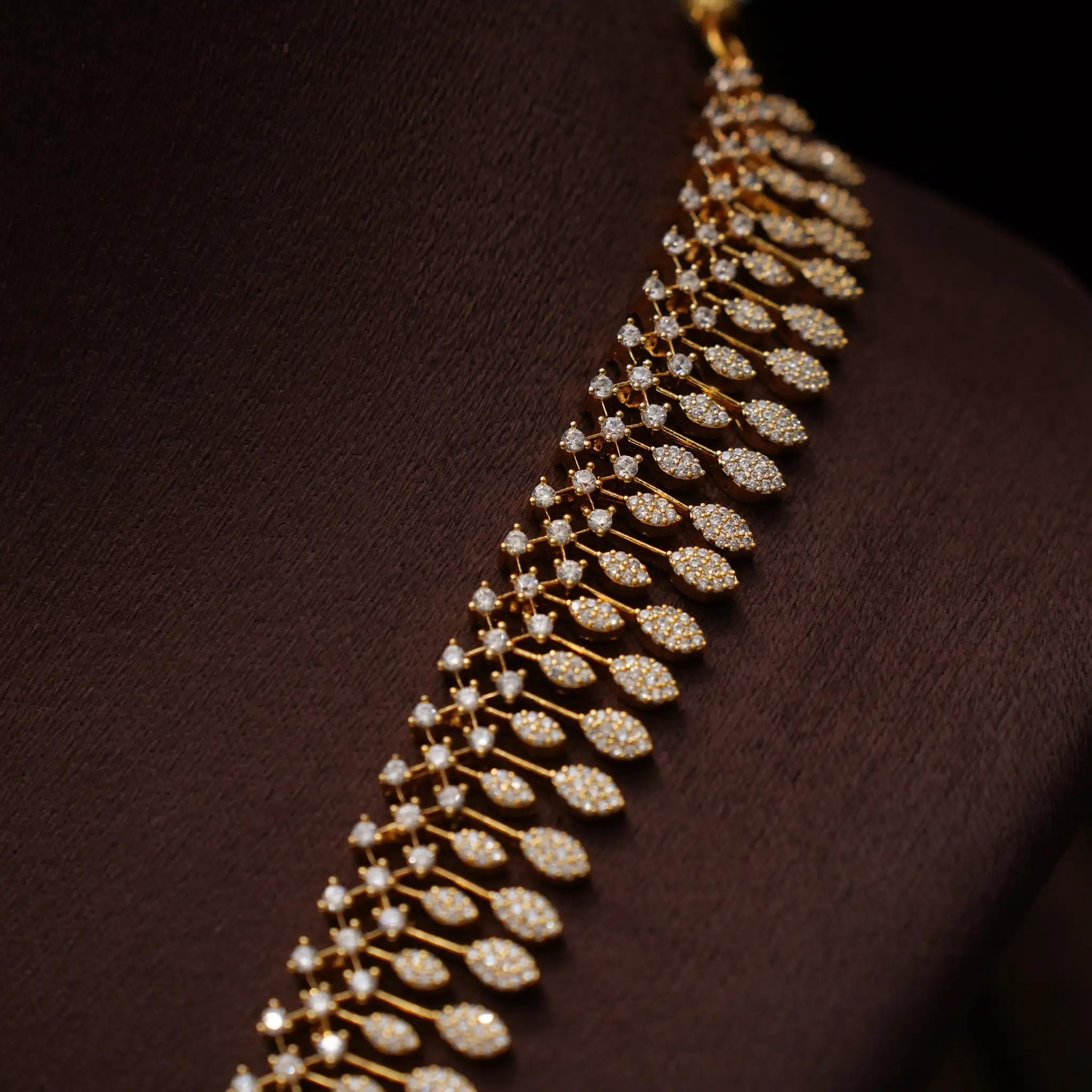 Aruni Zircon Necklace - White