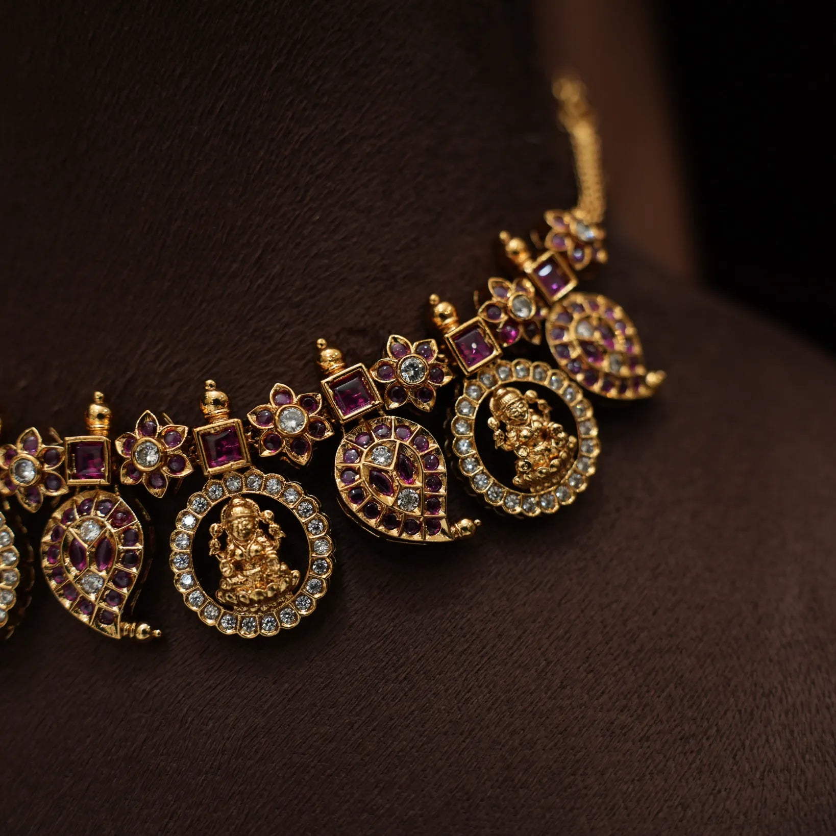 Ashvini Antique Necklace - Red