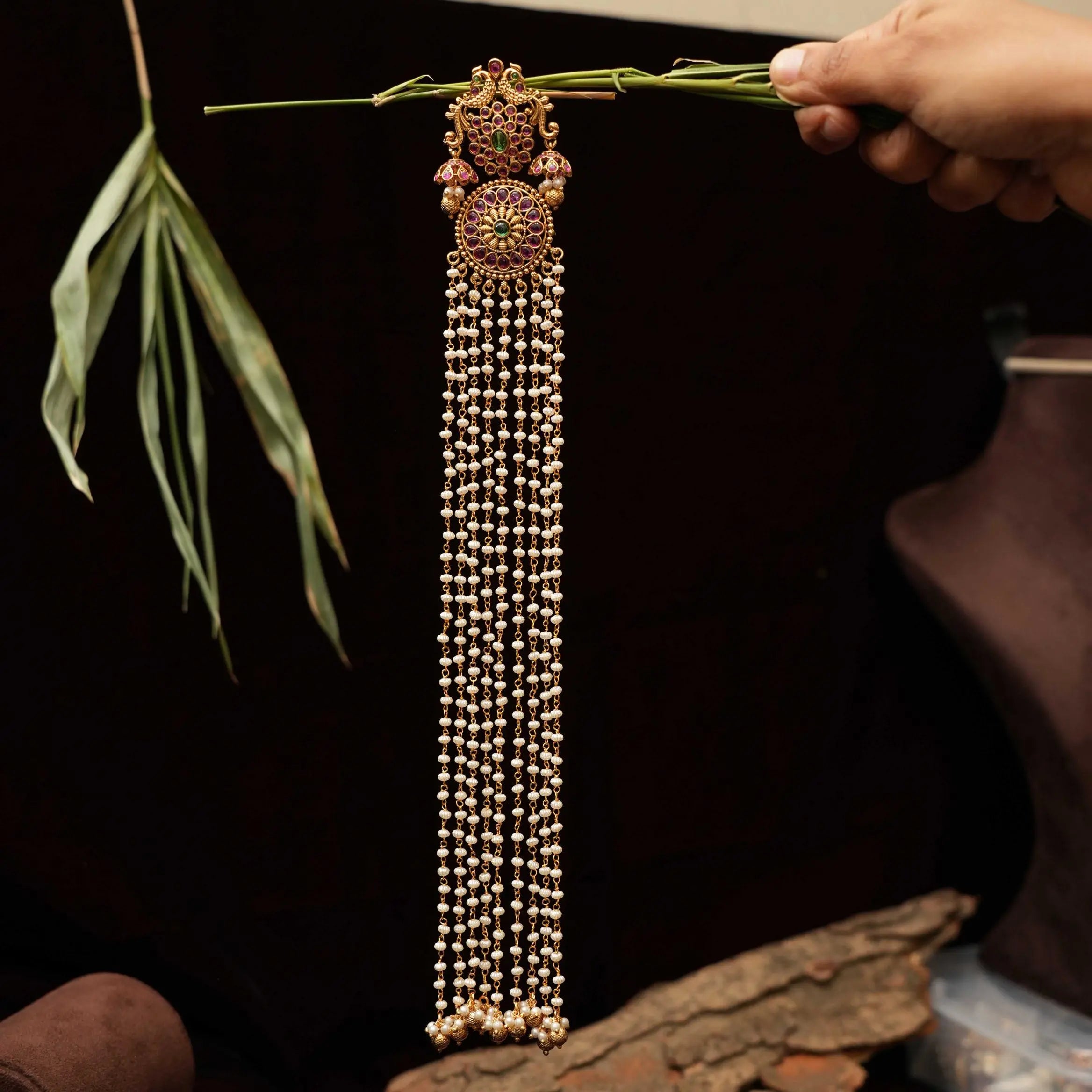 Athiran Jadai Billai / Hair Brooch