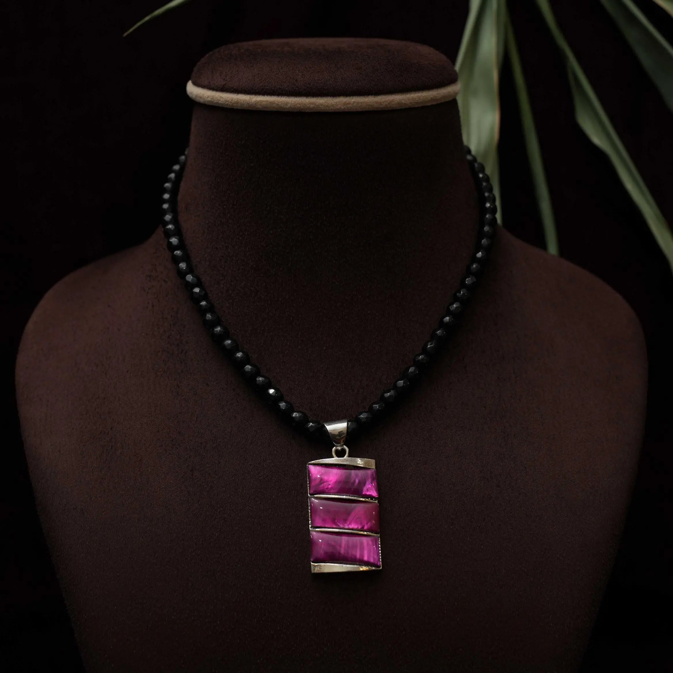 Baani Beaded Necklace - Reddish Pink