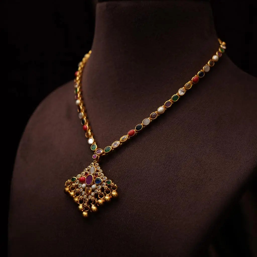 Bageshri Silver Reversible Necklace