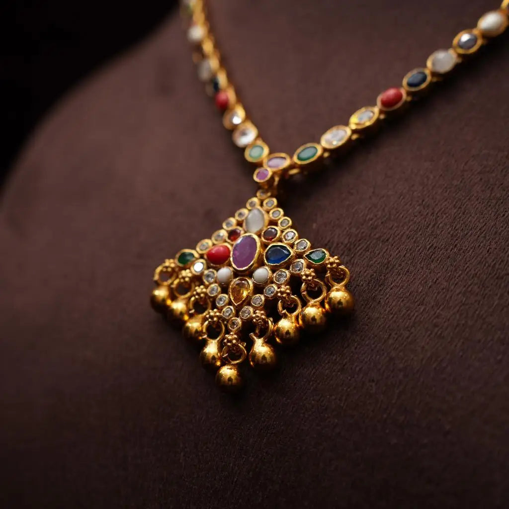 Bageshri Silver Reversible Necklace