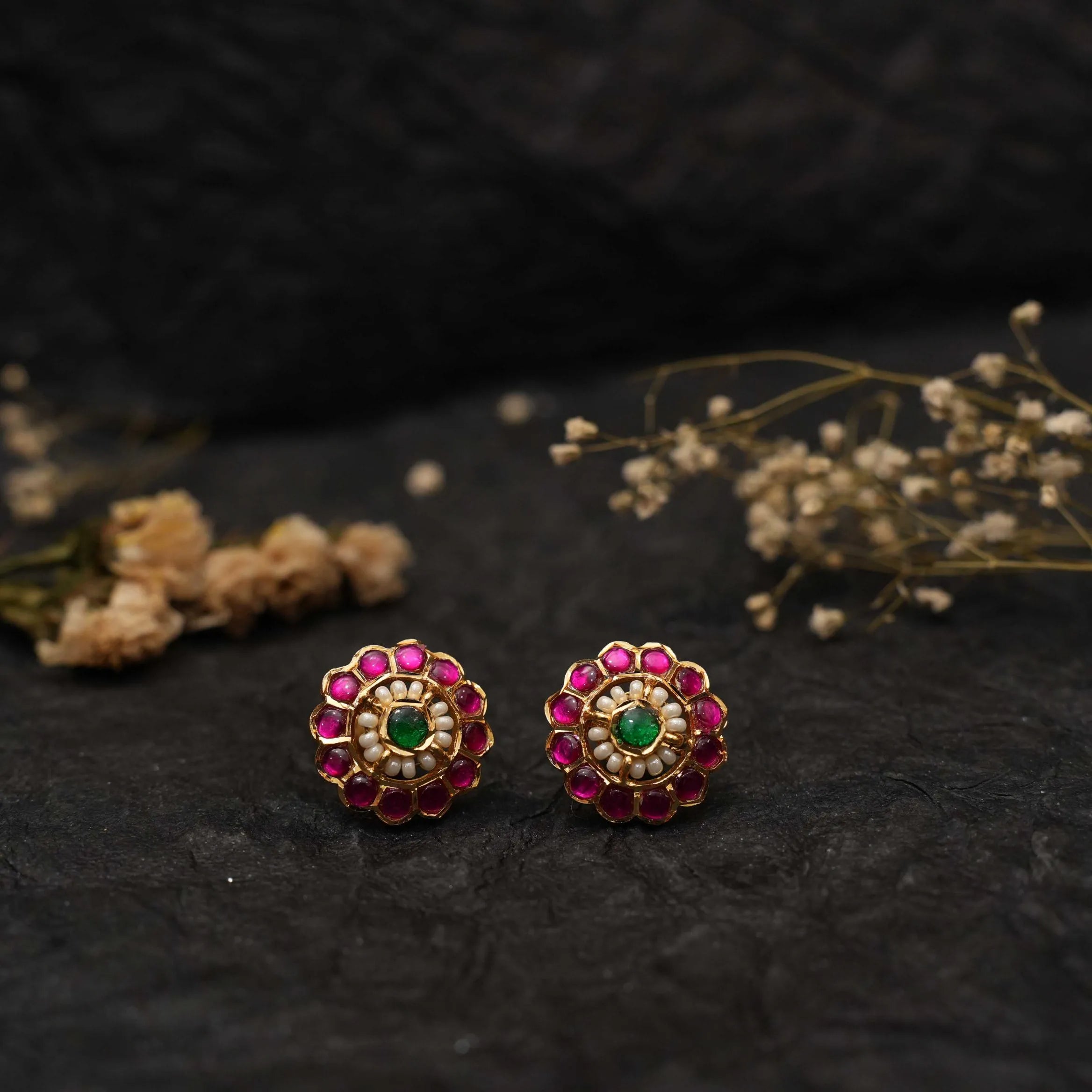 Basra Antique Ear Stud - Red