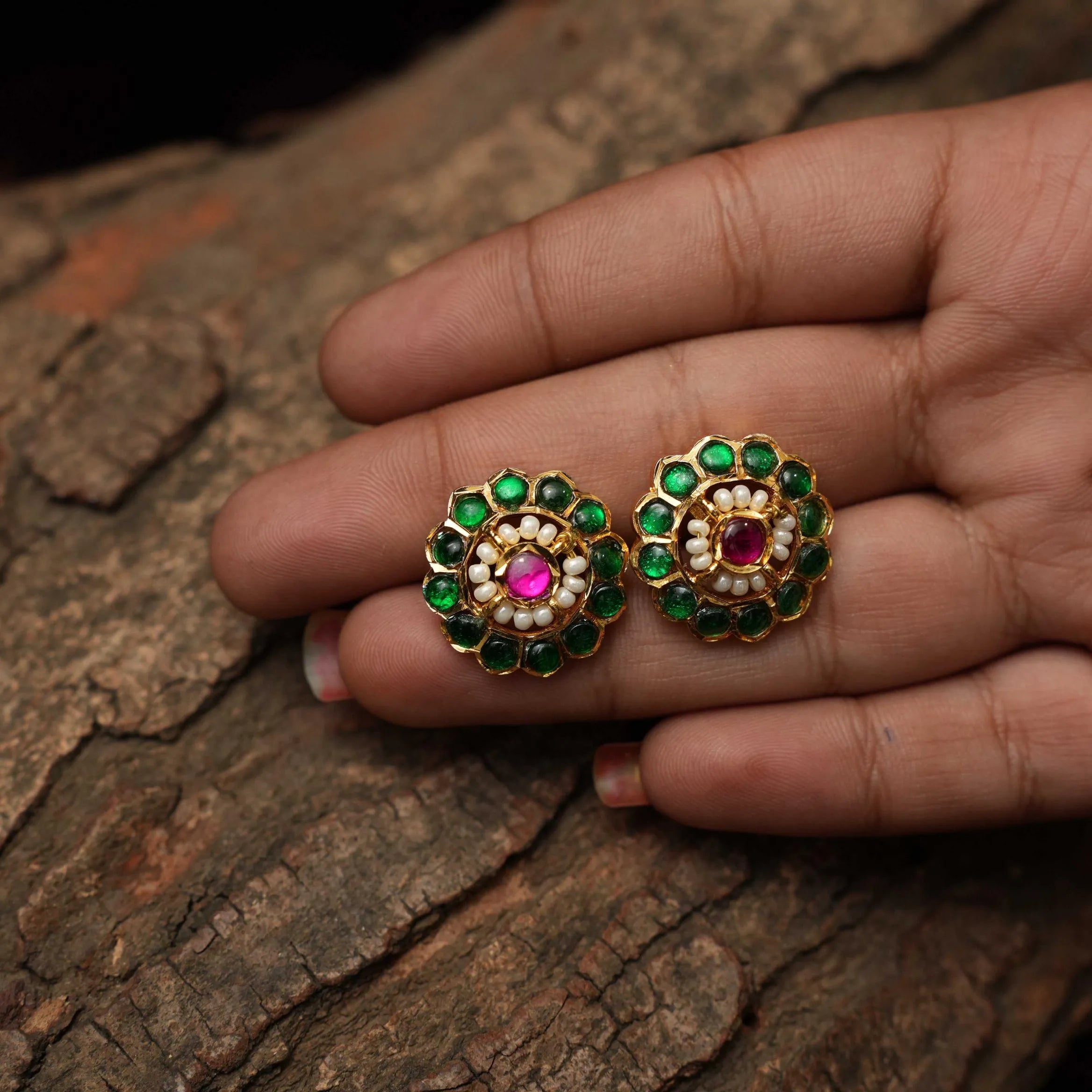 Basra Antique Ear Stud - Green