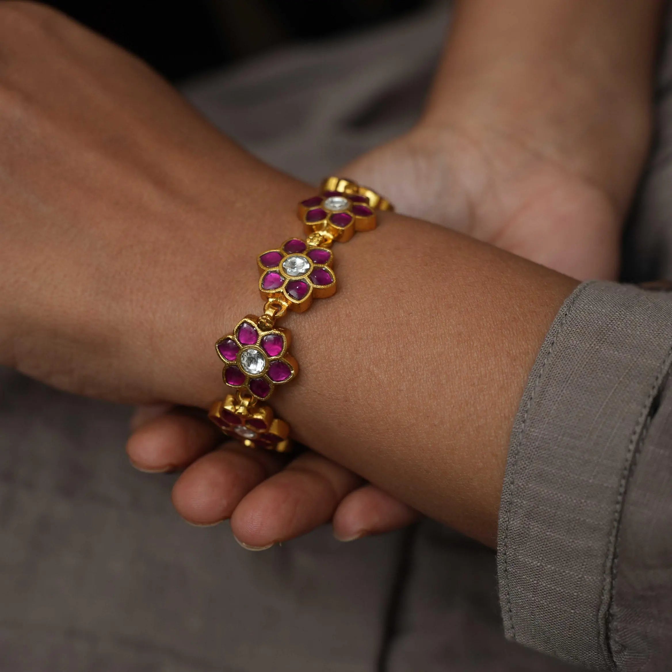 Beshu Silver Bracelet - Reddish Pink