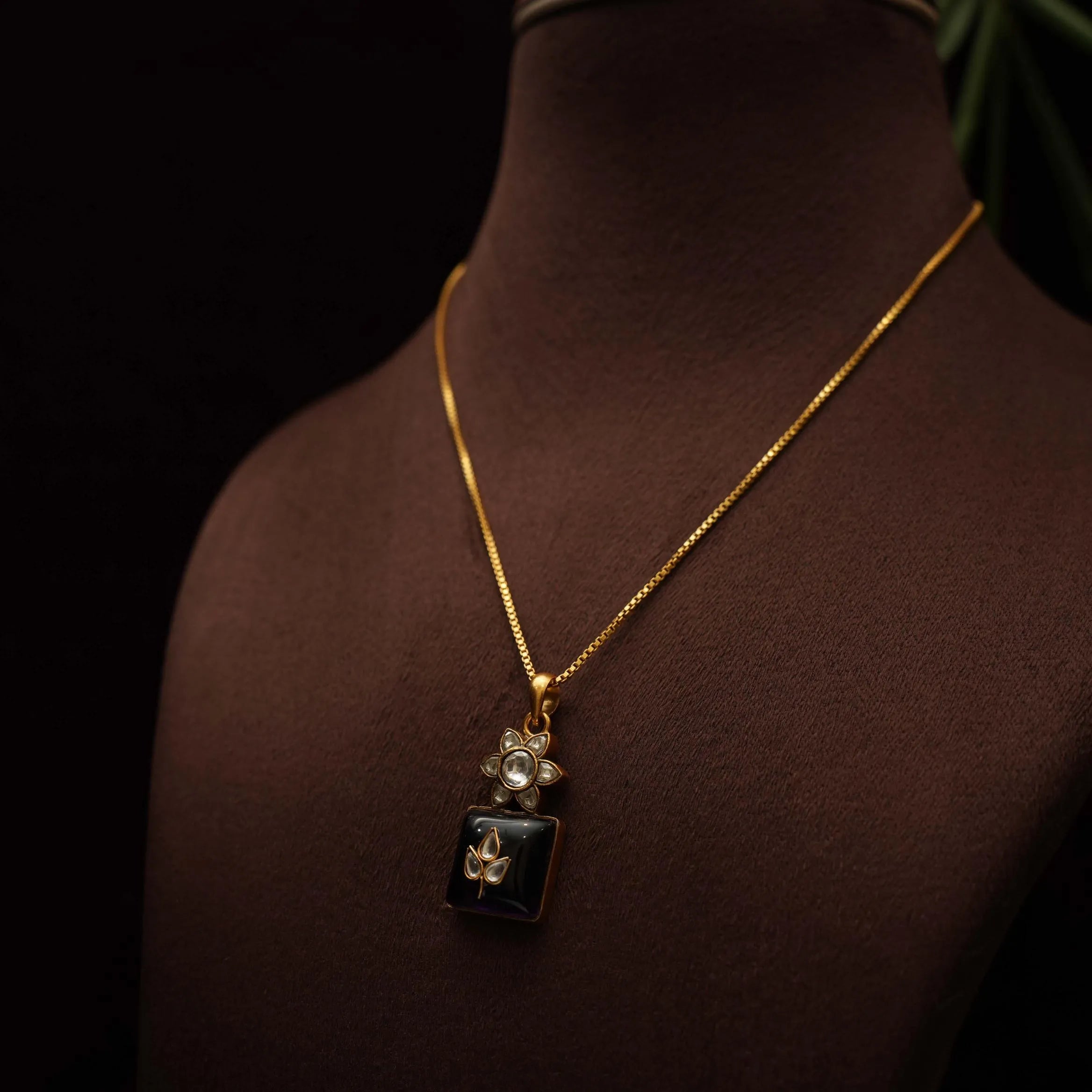 Bhanu Silver Minimalistic Necklace - Rimli Boutique