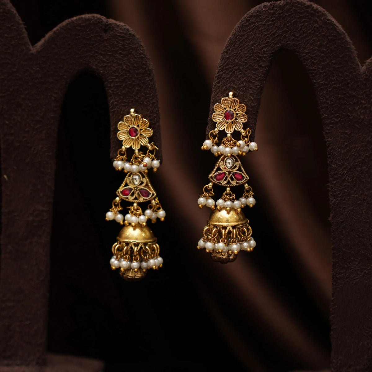 Bhrithi Antique Choker - Red and White