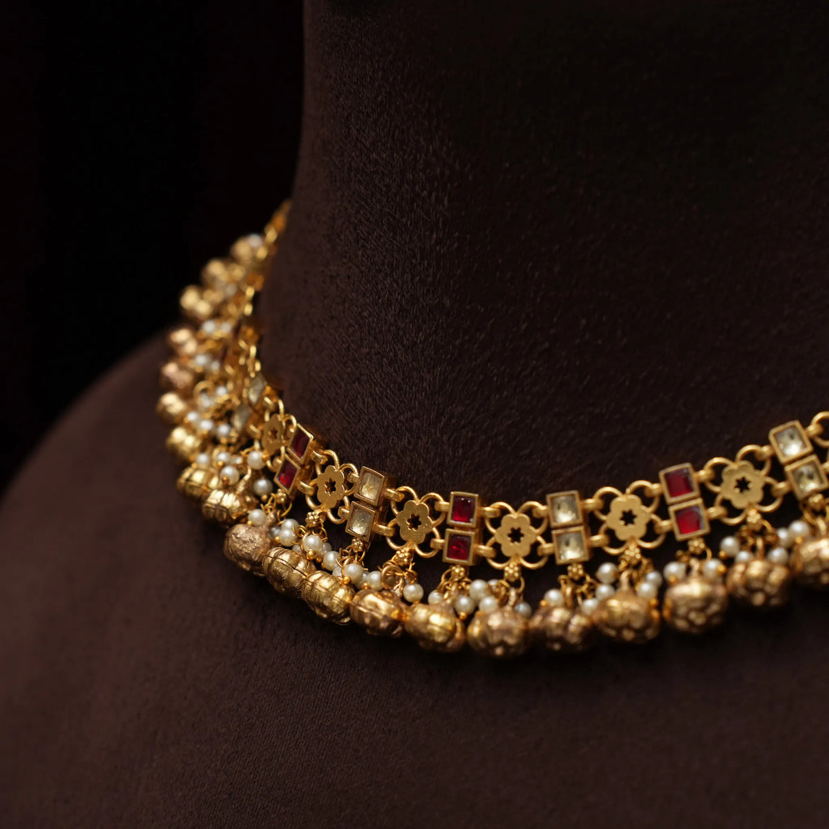 Bhrithi Antique Choker - Red and White