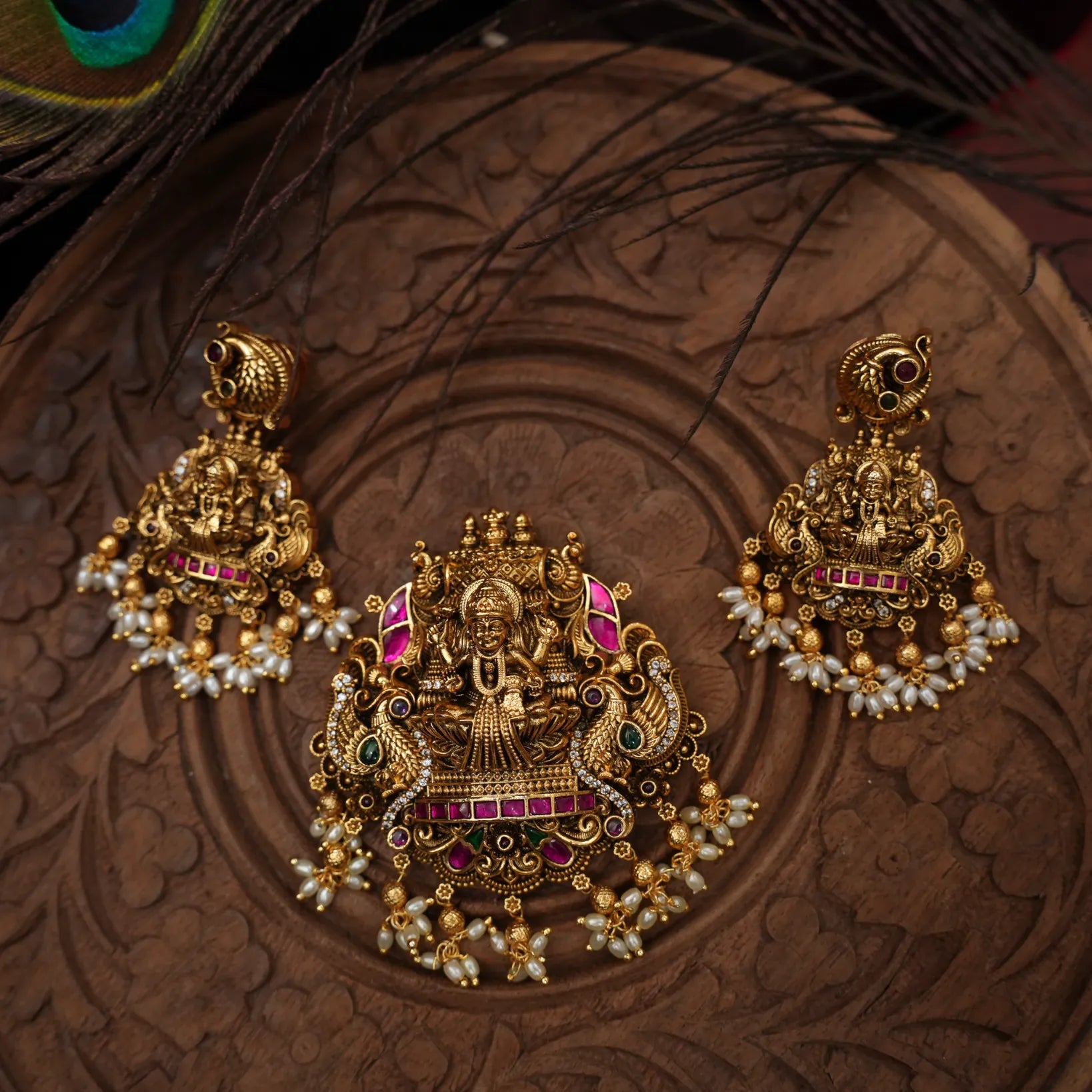 Caitra Antique Pendant