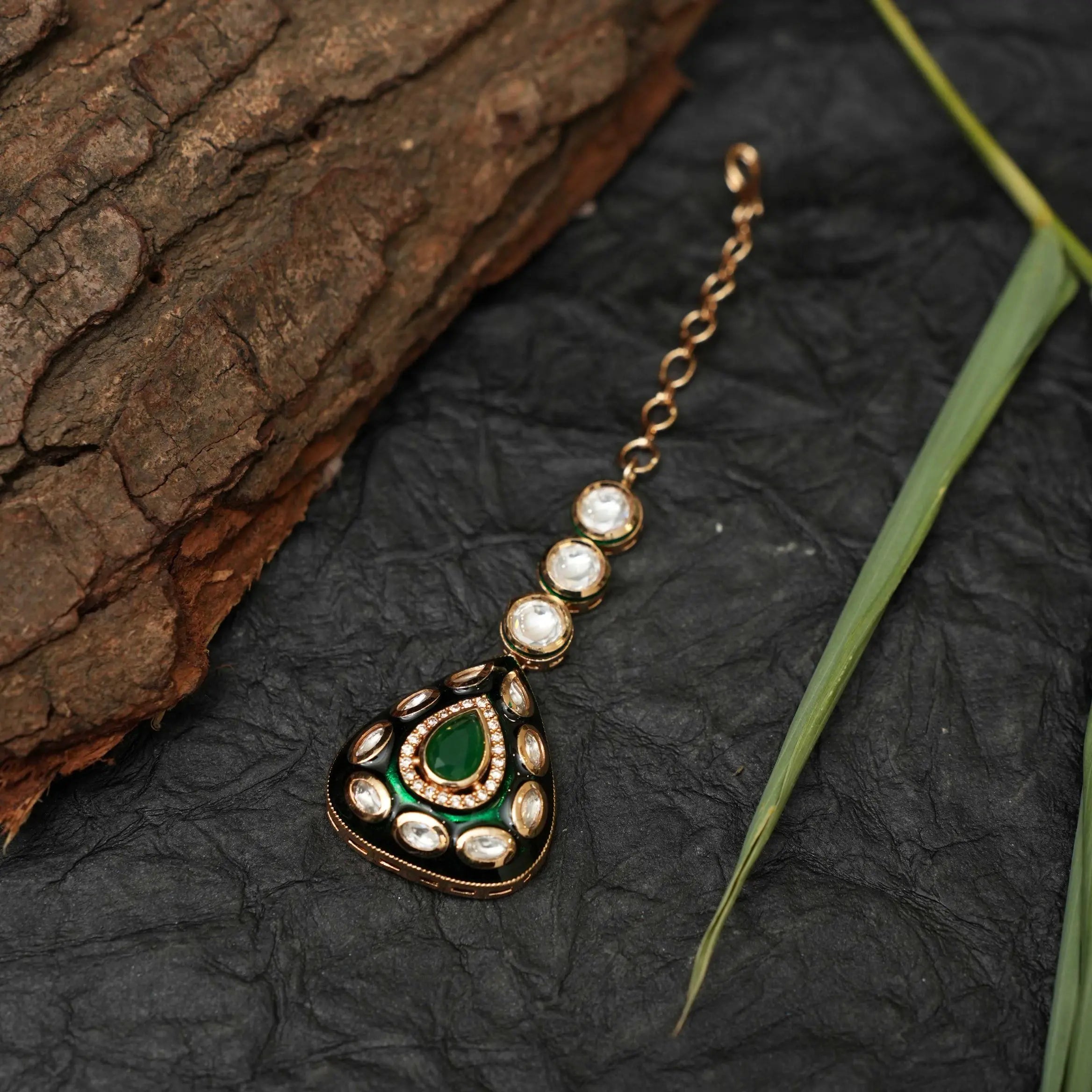 Charu Kundan Tikka - Green
