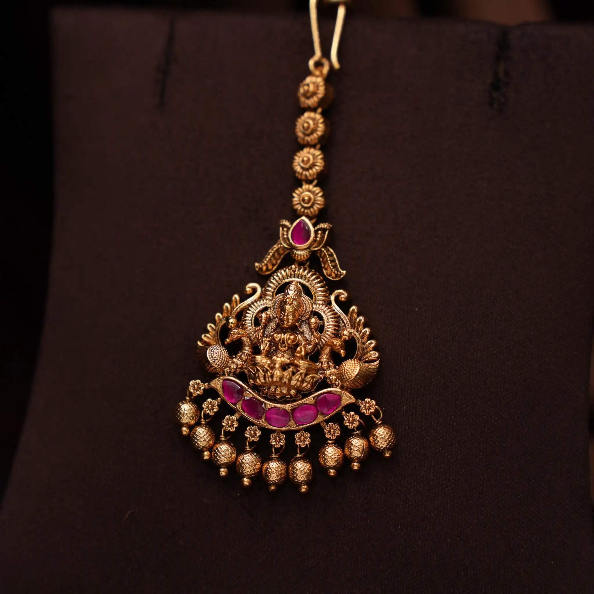 Charvi Antique Tikka