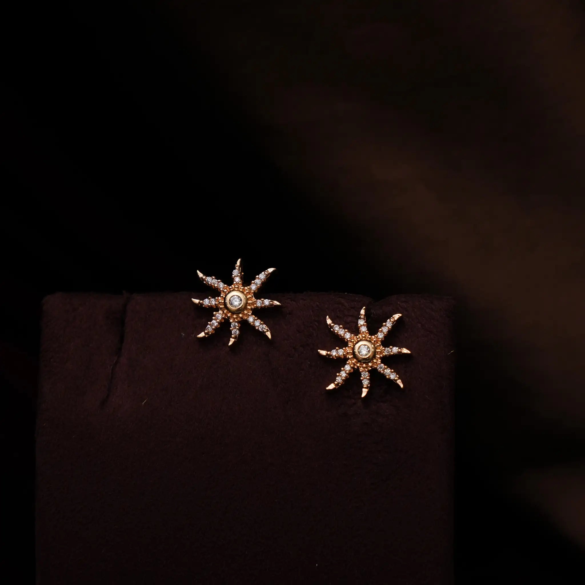 Cinmayi Zircon Necklace