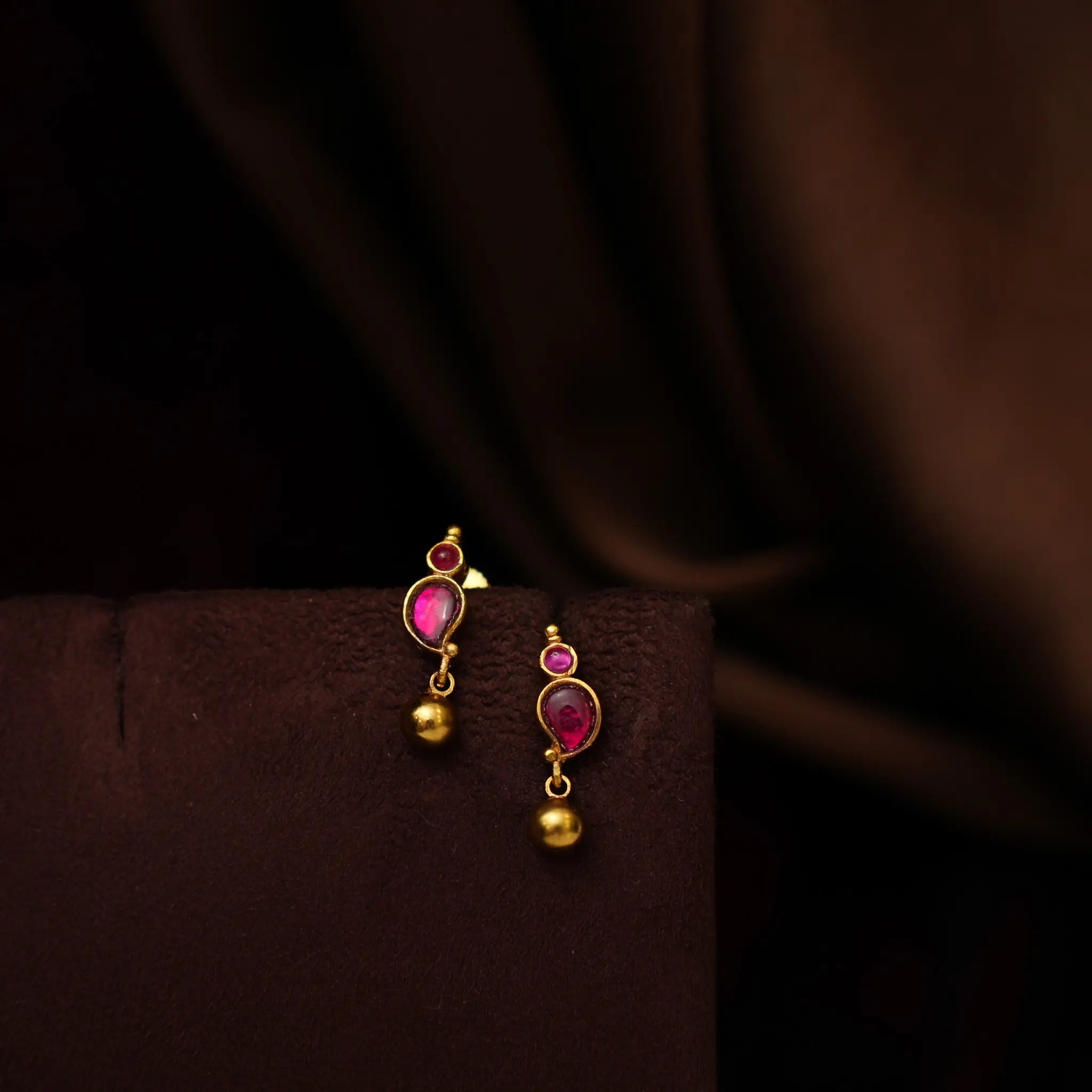 Clara Antique Necklace