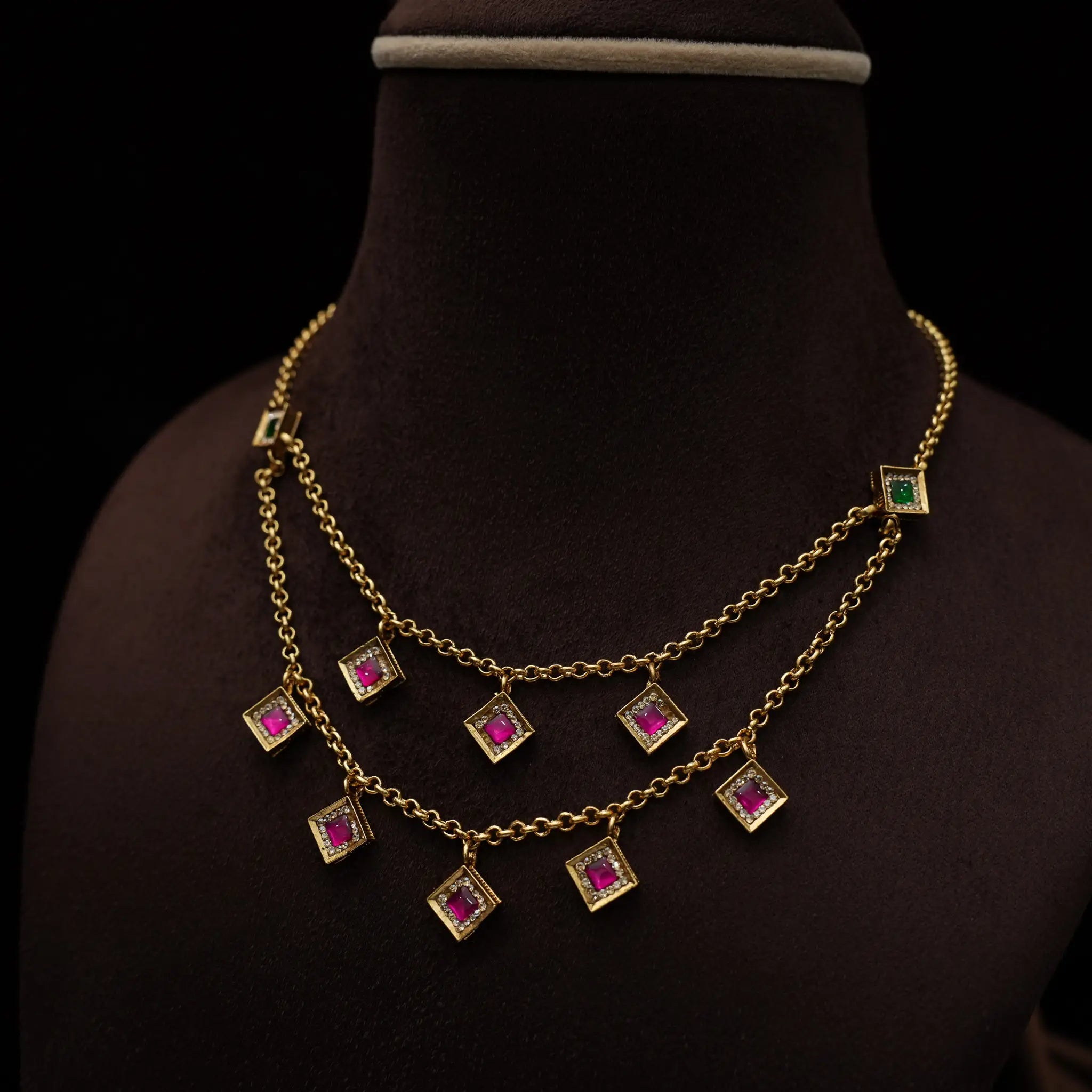 Dacvi Antique Necklace