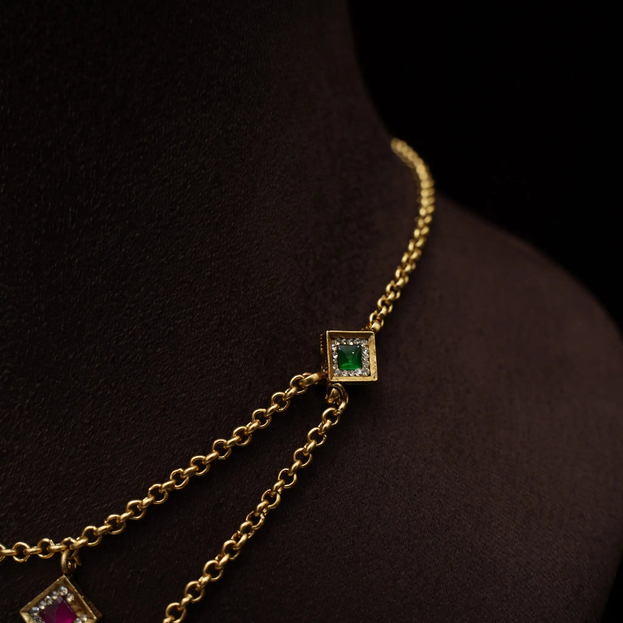 Dacvi Antique Necklace