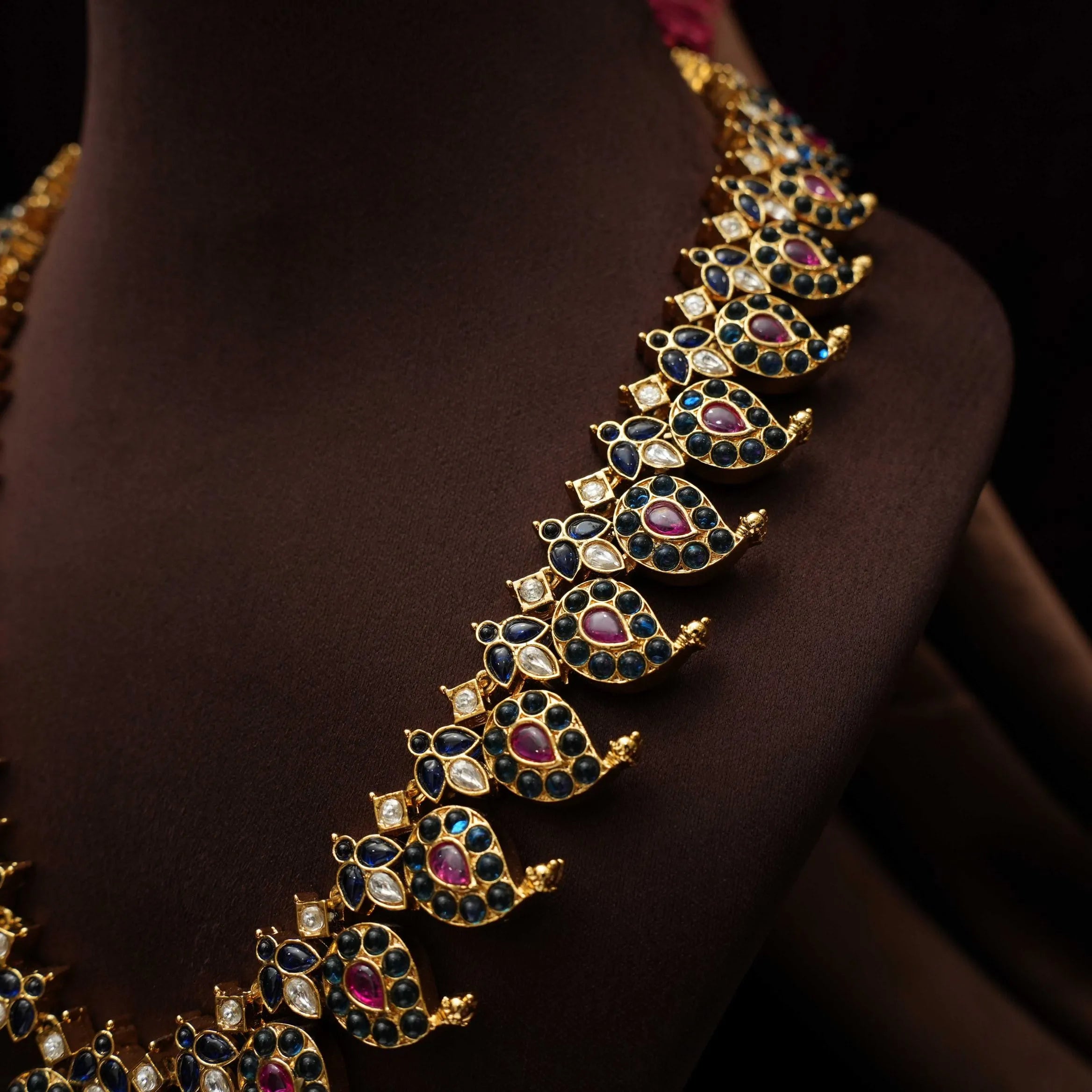 Dakota Antique Mango Reversible Necklace - Iya