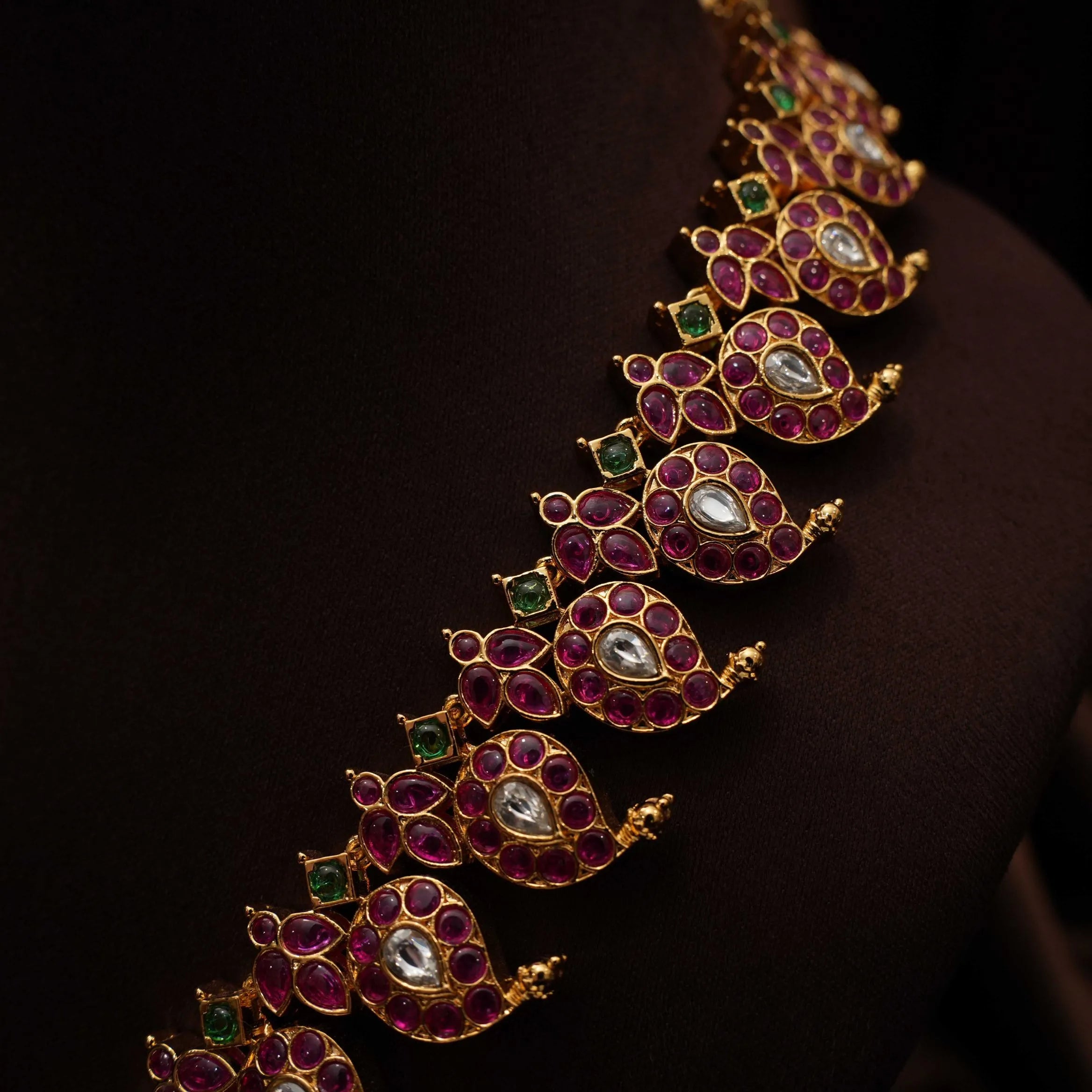 Dakota Antique Mango Reversible Necklace - Sia