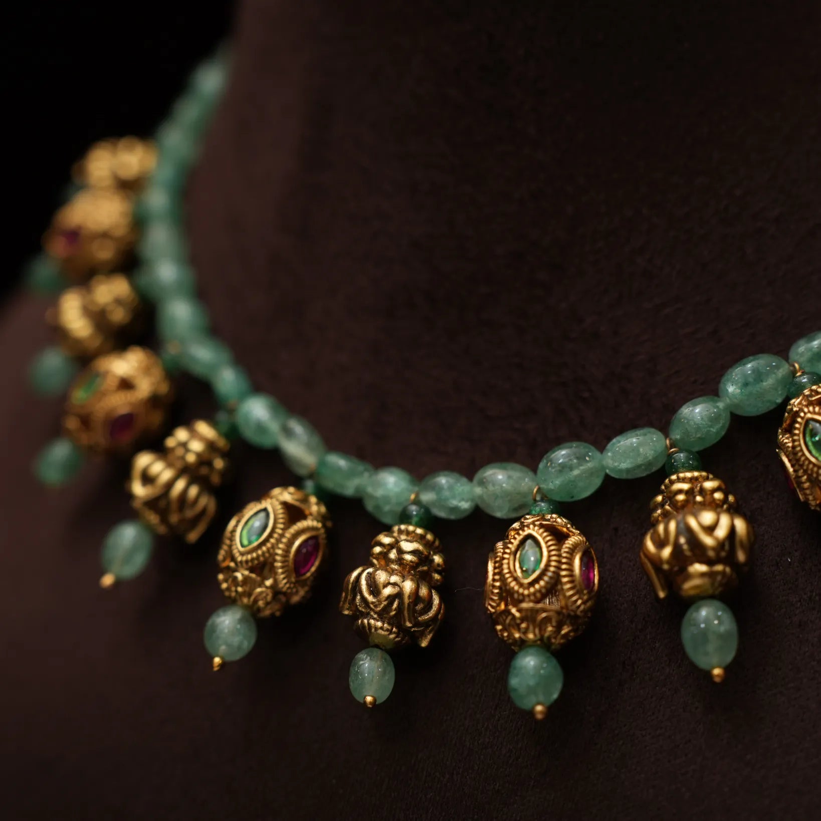 Dakshi Polki Choker