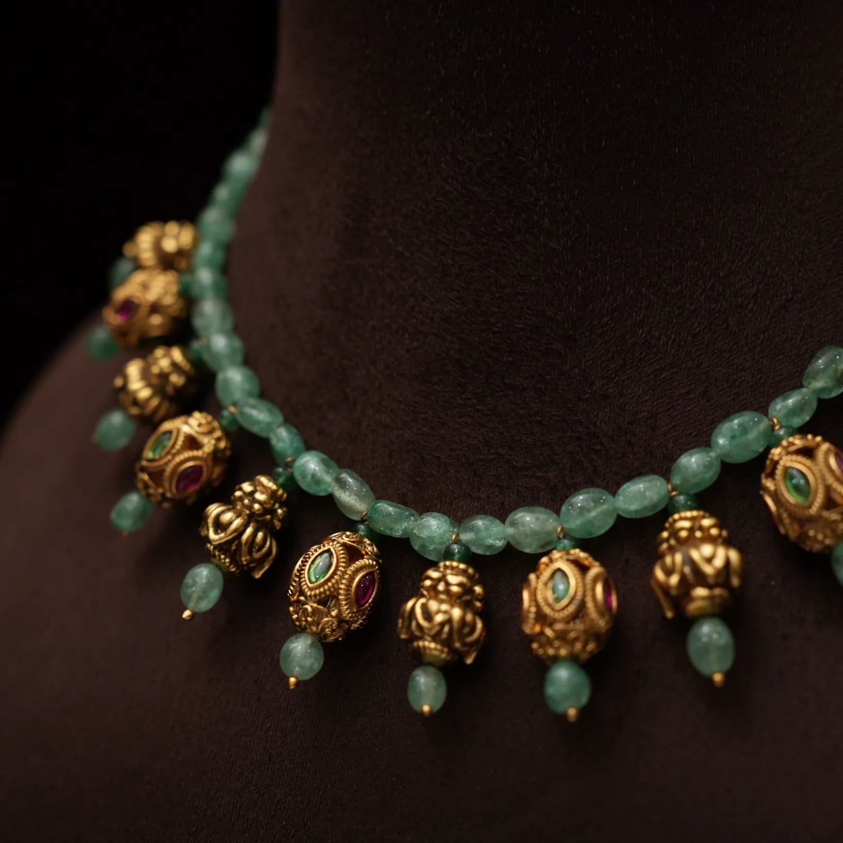 Dakshi Polki Choker