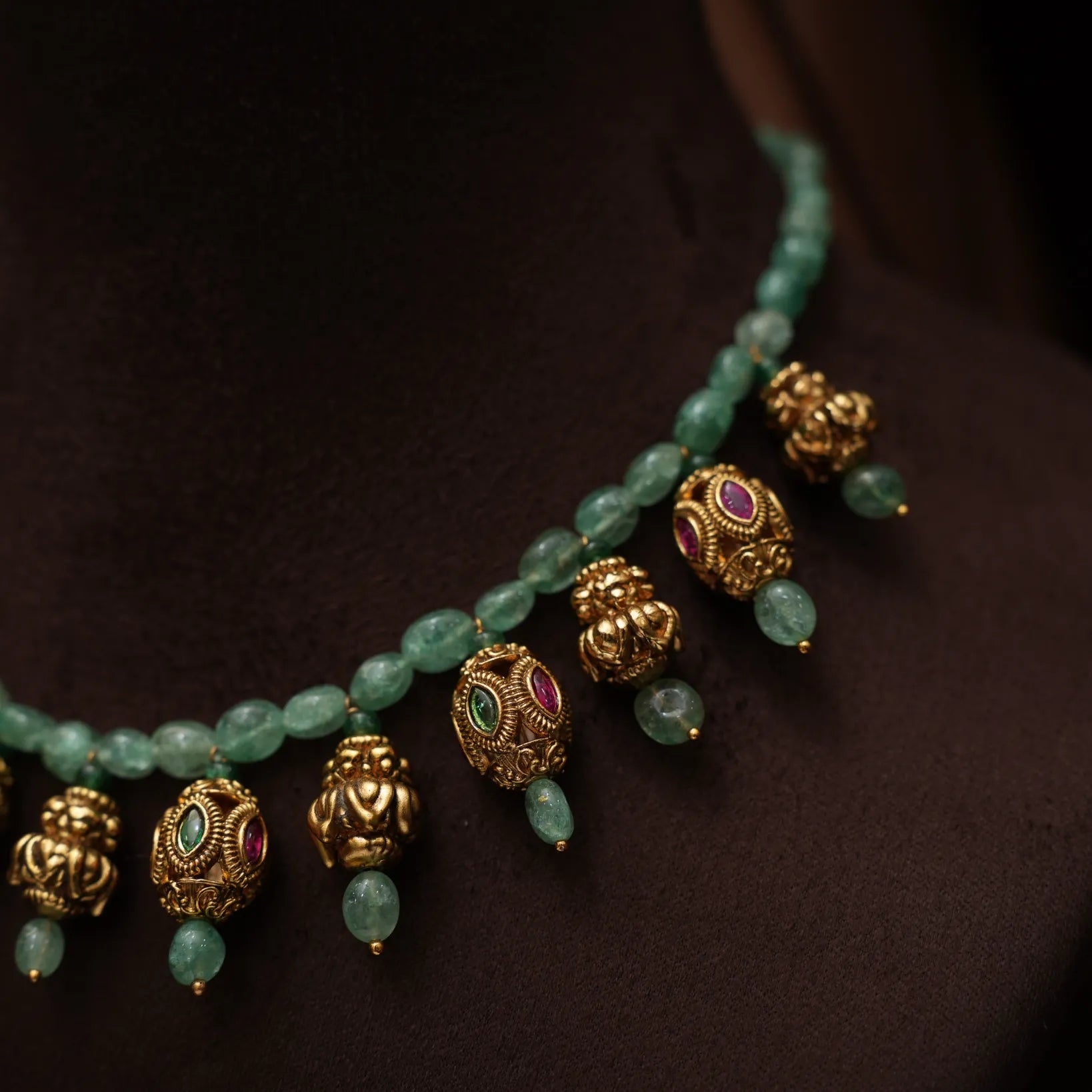 Dakshi Polki Choker