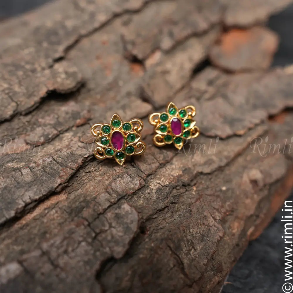 Dayanti Silver Ear Stud