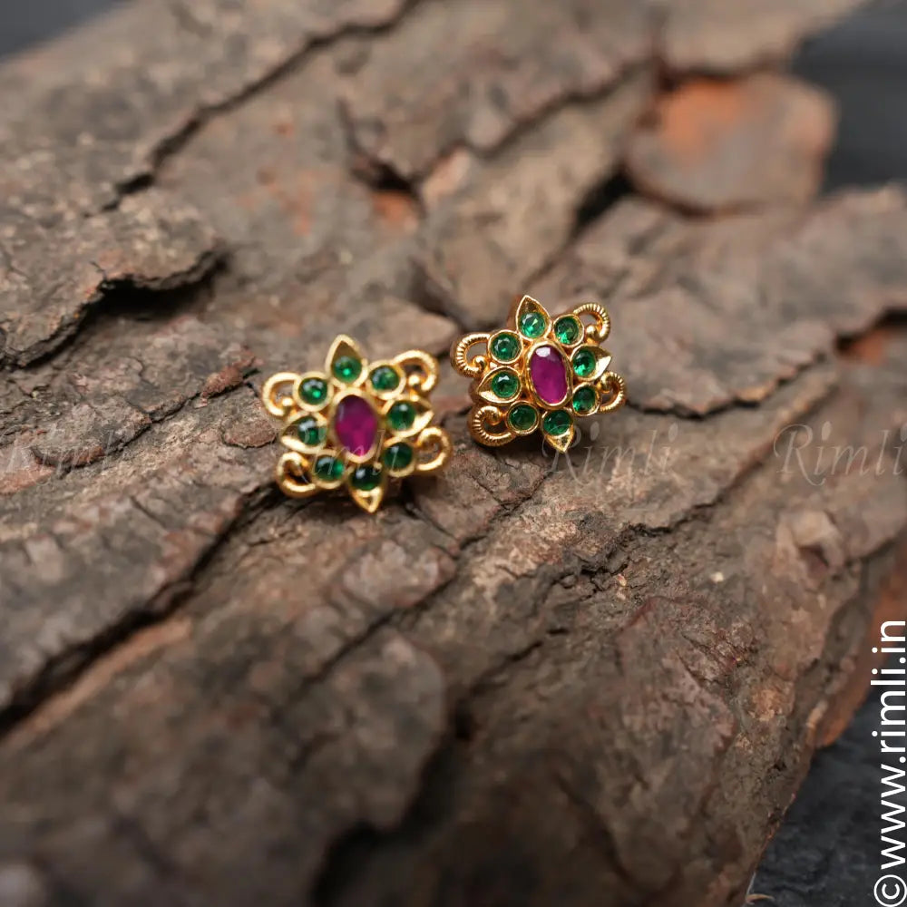 Dayanti Silver Ear Stud