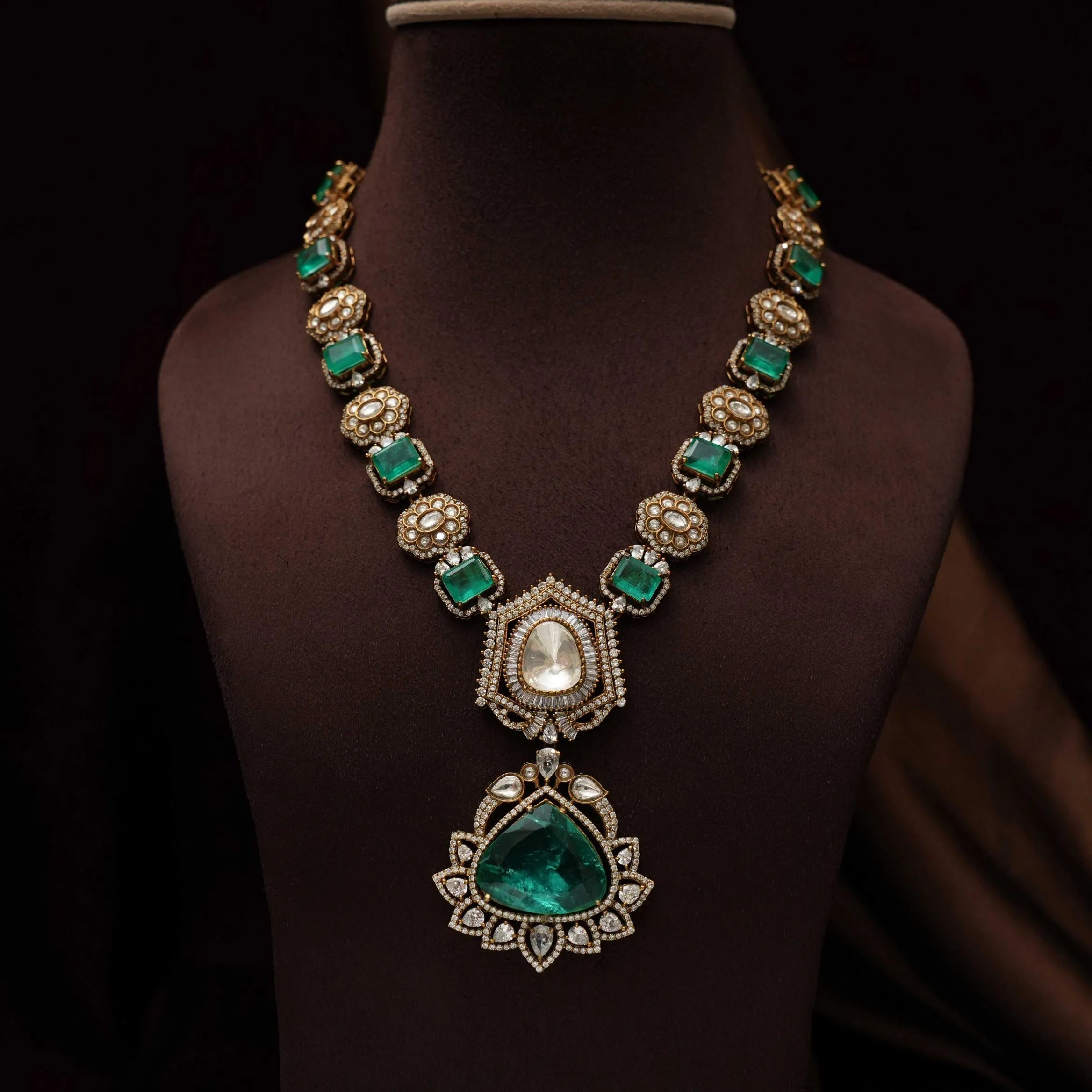 Devisha Victorian Polki Necklace