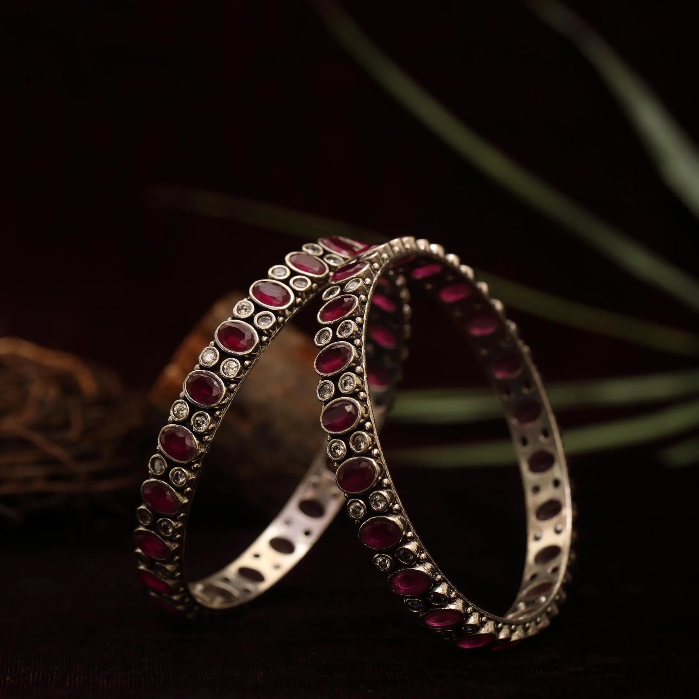 Ditya Silver Oxidised Bangles